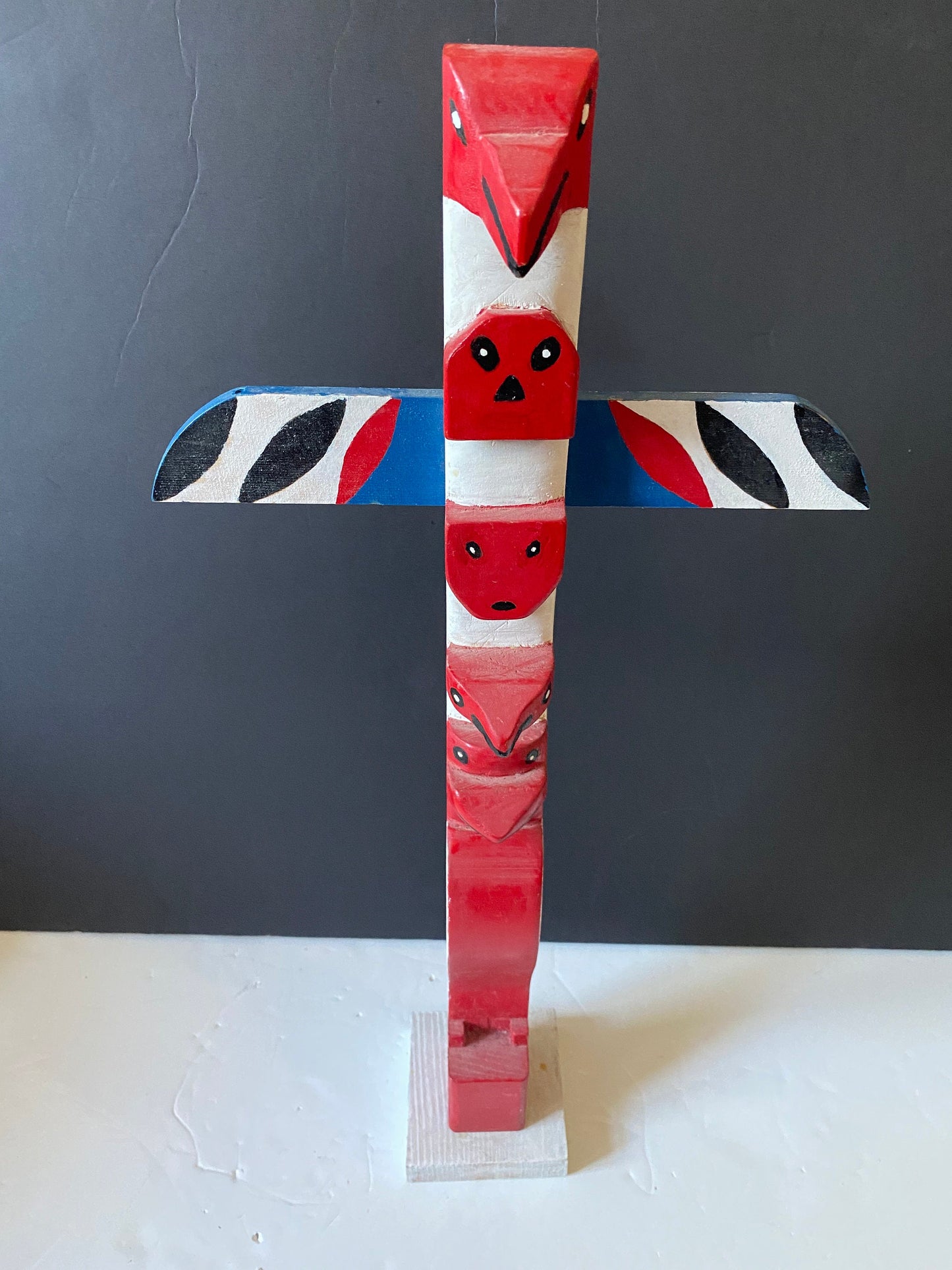 20 inch Canadian folk art totem great colours 1950s