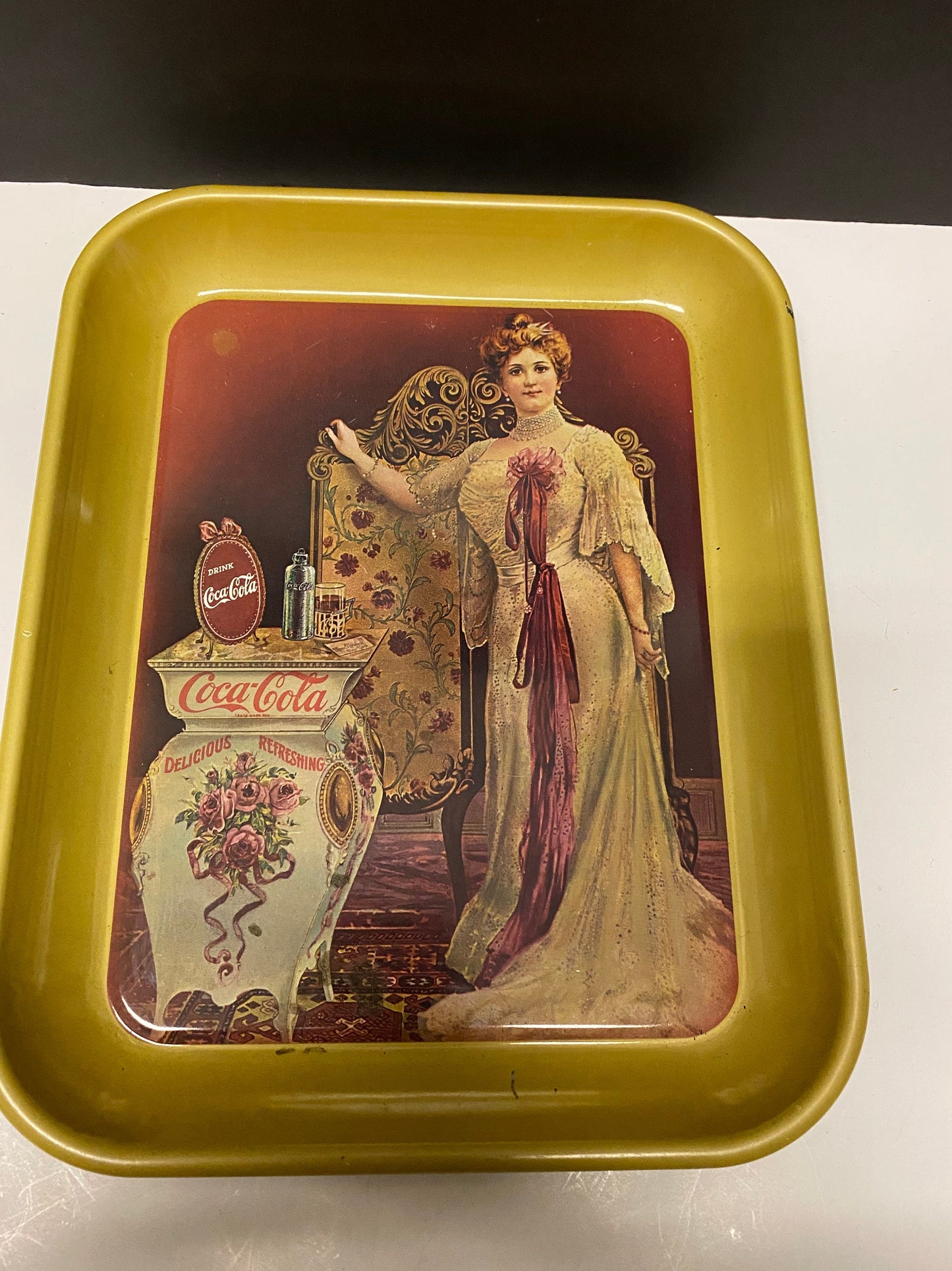 13 x 10 collectable Coca-Cola tray 80th anniversary Tennessee!! Good condition couple scratches see photos