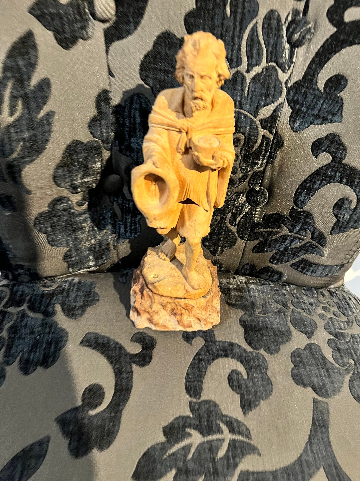 Lovely signed 1936 Spanish 9 inch wooden Don Quixote statue  amazing detail and carving  amazing quality piece  great gift