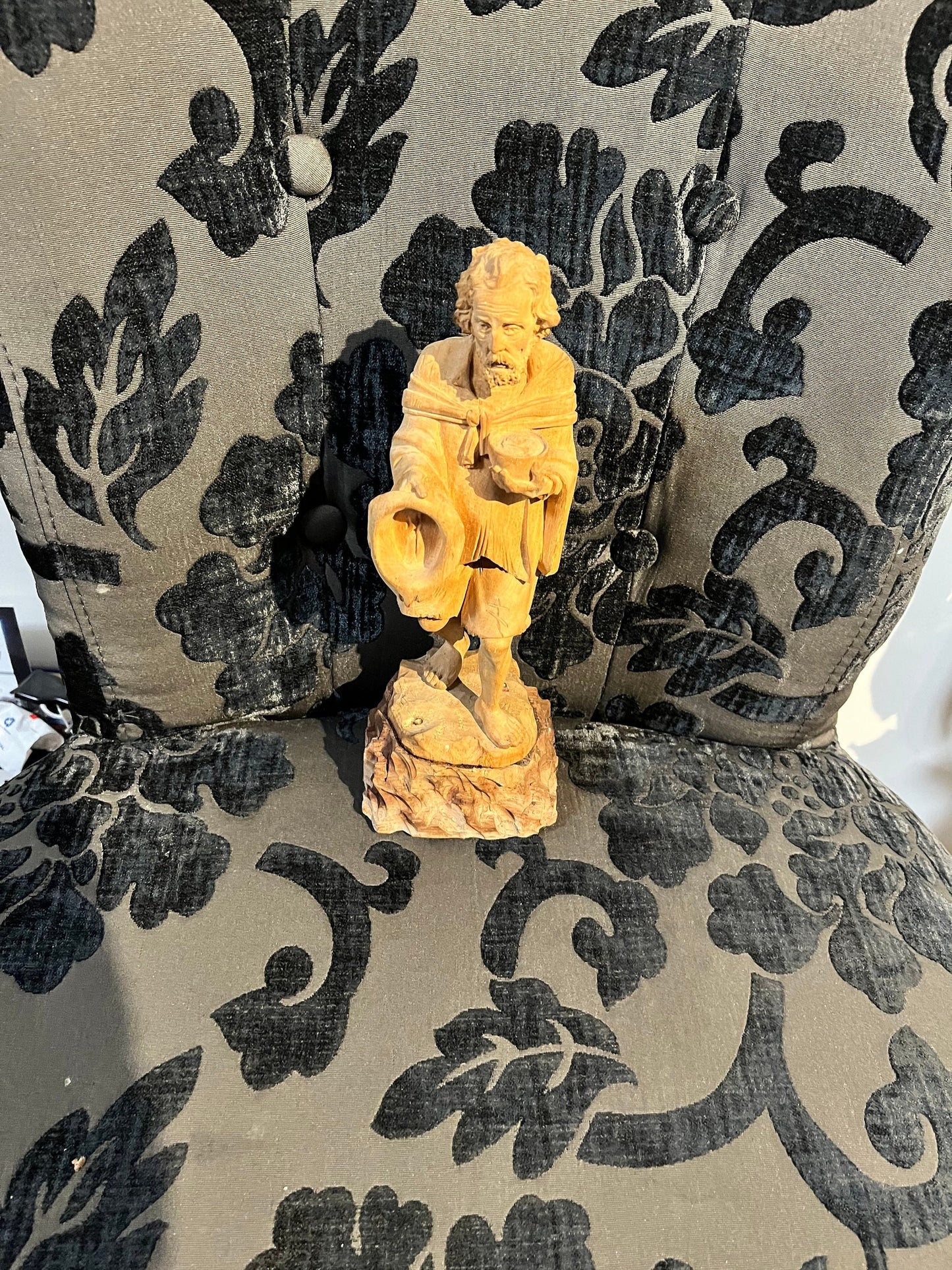 Lovely signed 1936 Spanish 9 inch wooden Don Quixote statue  amazing detail and carving  amazing quality piece  great gift