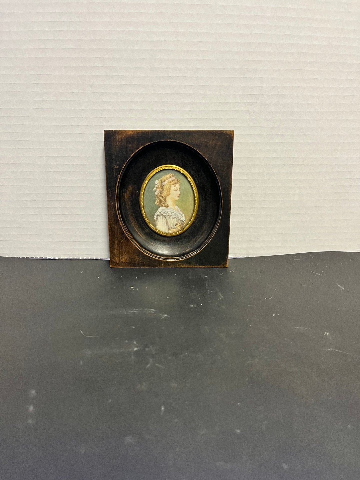 Absolutely fabulous 5 x 4.5 signed watercolour in gilt and wooden frame Unbelievable quality and a very good price would make a great gift