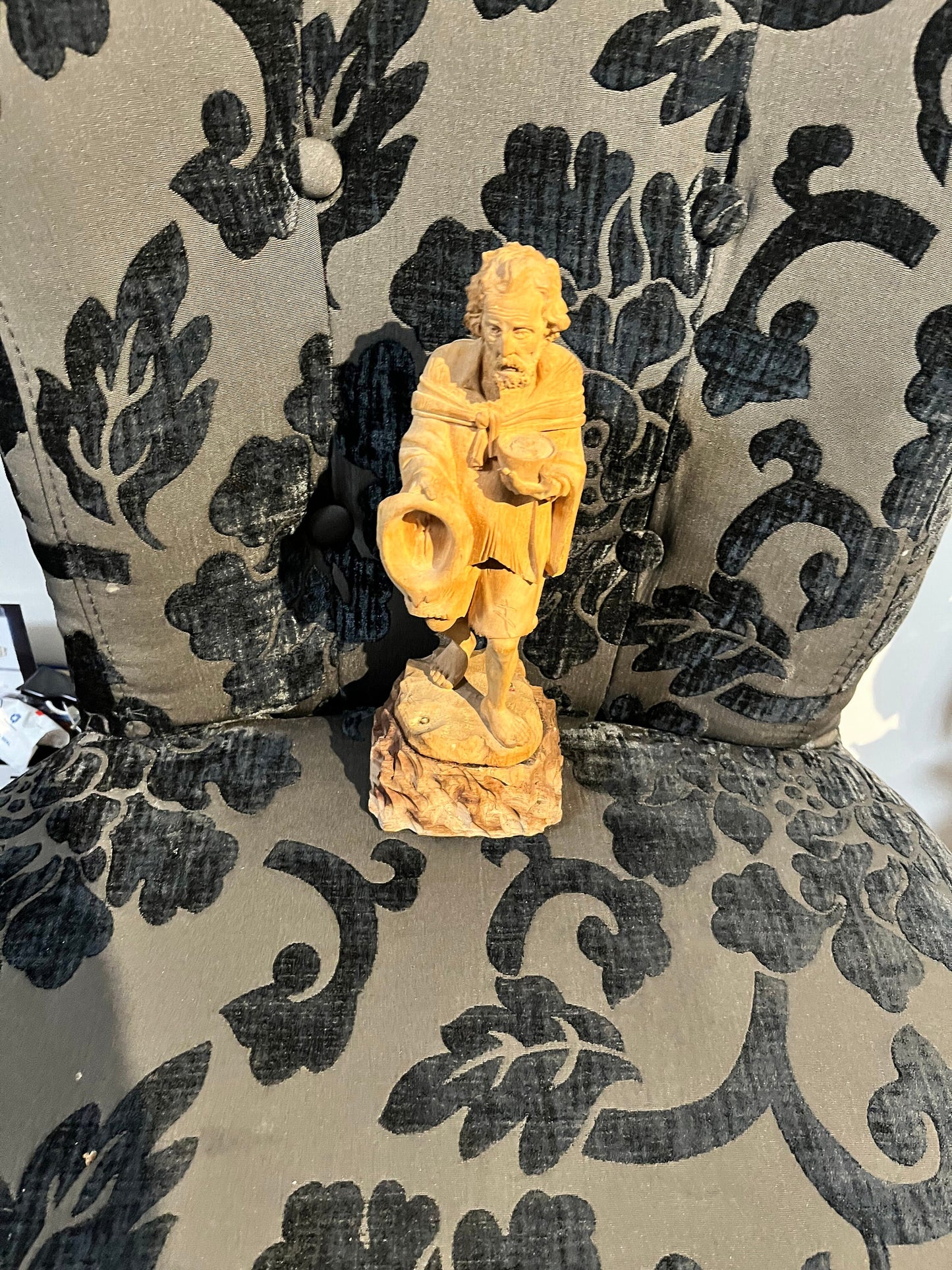 Lovely signed 1936 Spanish 9 inch wooden Don Quixote statue  amazing detail and carving  amazing quality piece  great gift