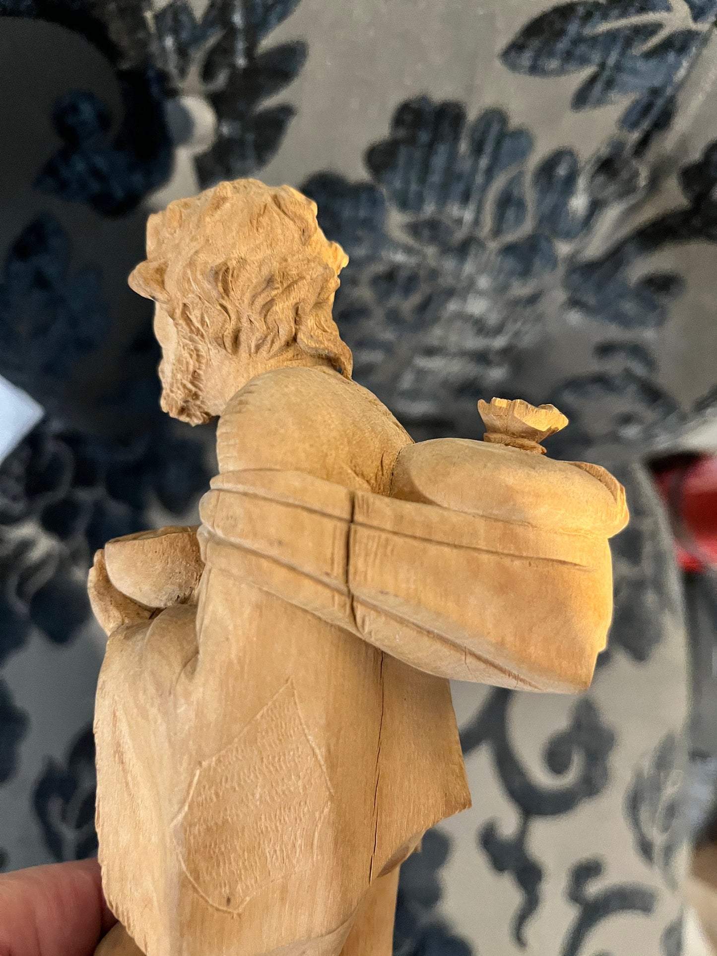 Lovely signed 1936 Spanish 9 inch wooden Don Quixote statue  amazing detail and carving  amazing quality piece  great gift