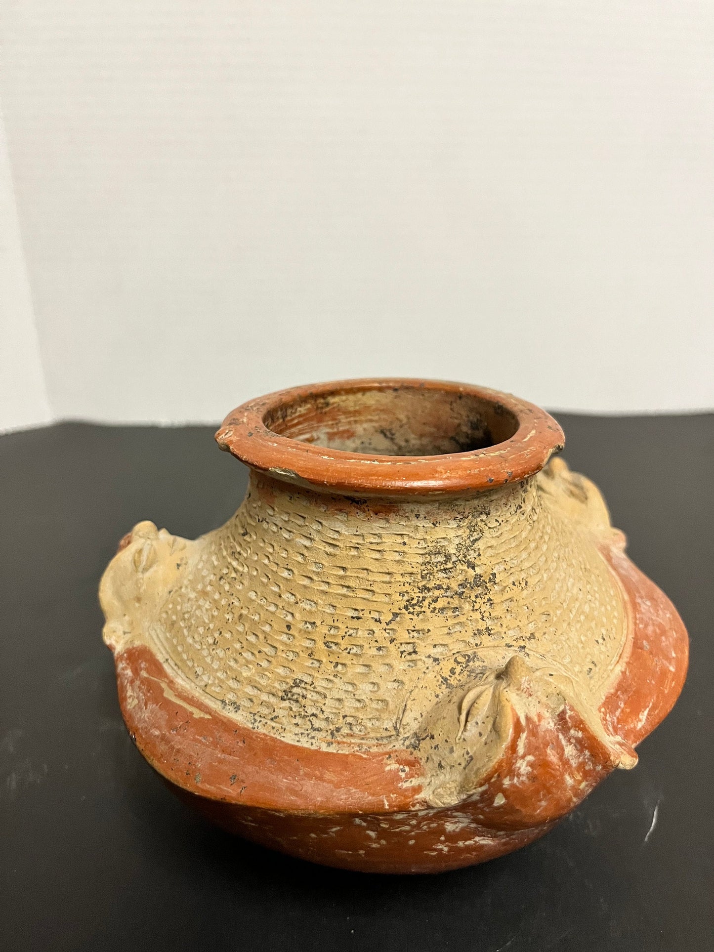 Antique Colombian spectacular authentic over 2000 year old pottery bowl with figural heads estate piece, authentic and great condition