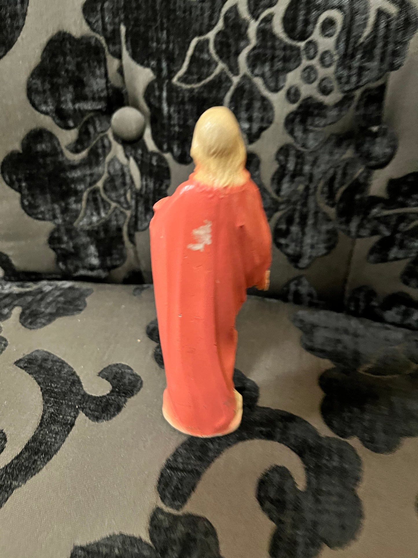 Stunning antique 5 inch co-painted spelter bronze statue of Jesus in pink robes Wonderful quality in good condition making perfect gift