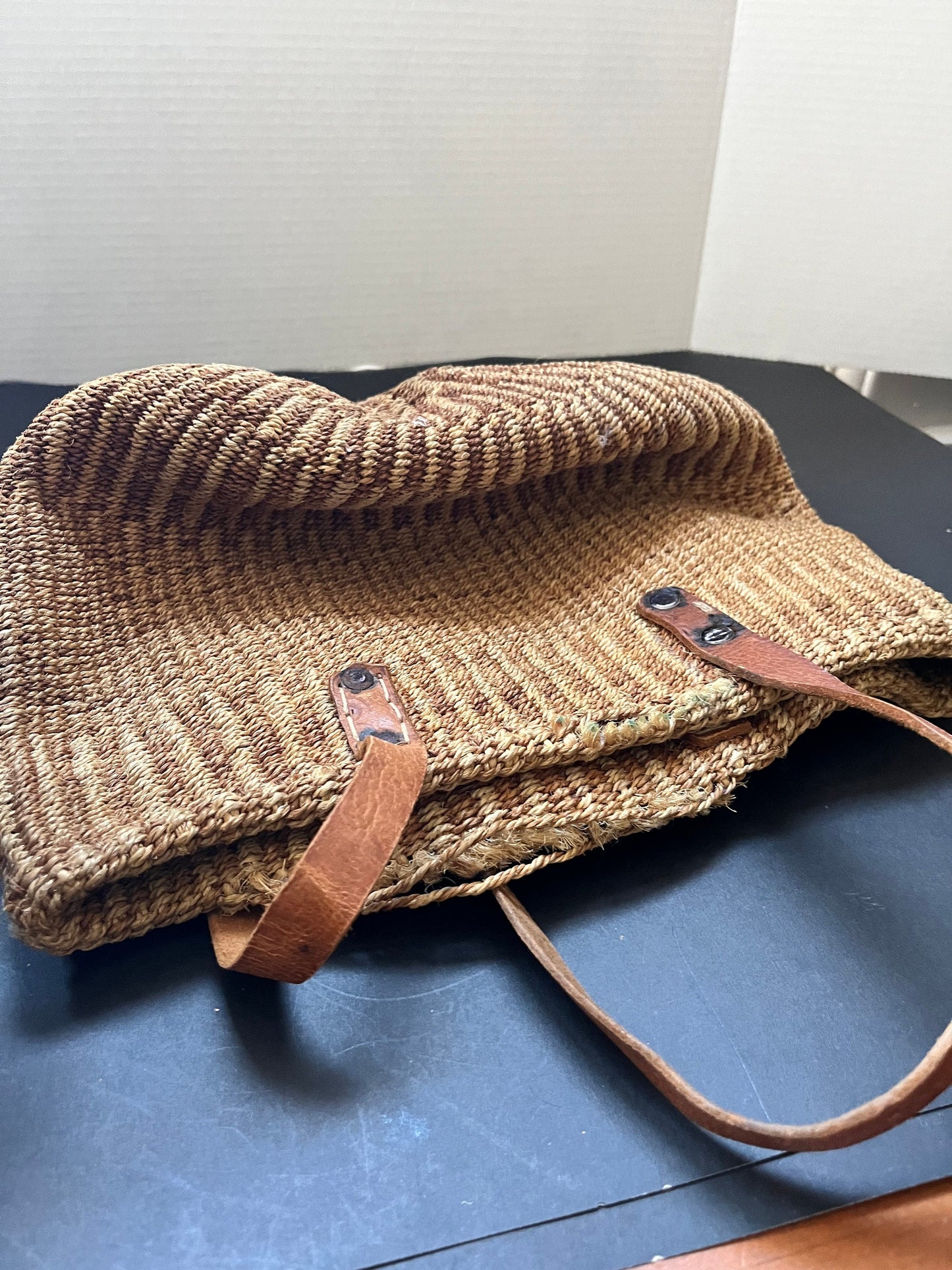 21 inch tall authentic indigenous Alaskan Sally bag amazing piece of Alaskan indigenous history, ready to use a gift or collect wow wow