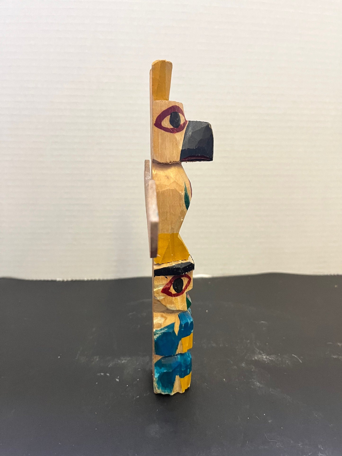 Indigenous primitive polychrome Canadian Vancouver island Pacific Northwest signed 1950s totem pole