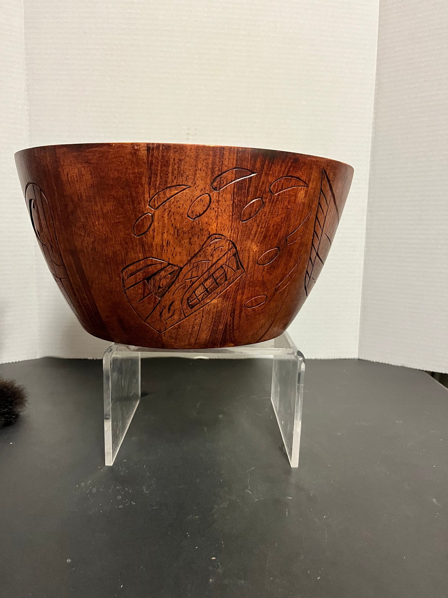 Absolutely fabulous 14 x 7 high authentic indigenous pacific northwest coast Well carved feast bowl Frank Frenchie!