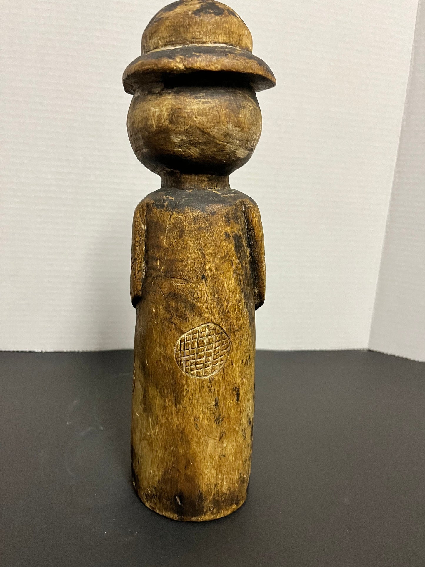 Very cool 12 inch Peruvian carved wooden statue Extremely old with amazing patina and great detailing possibly tribal