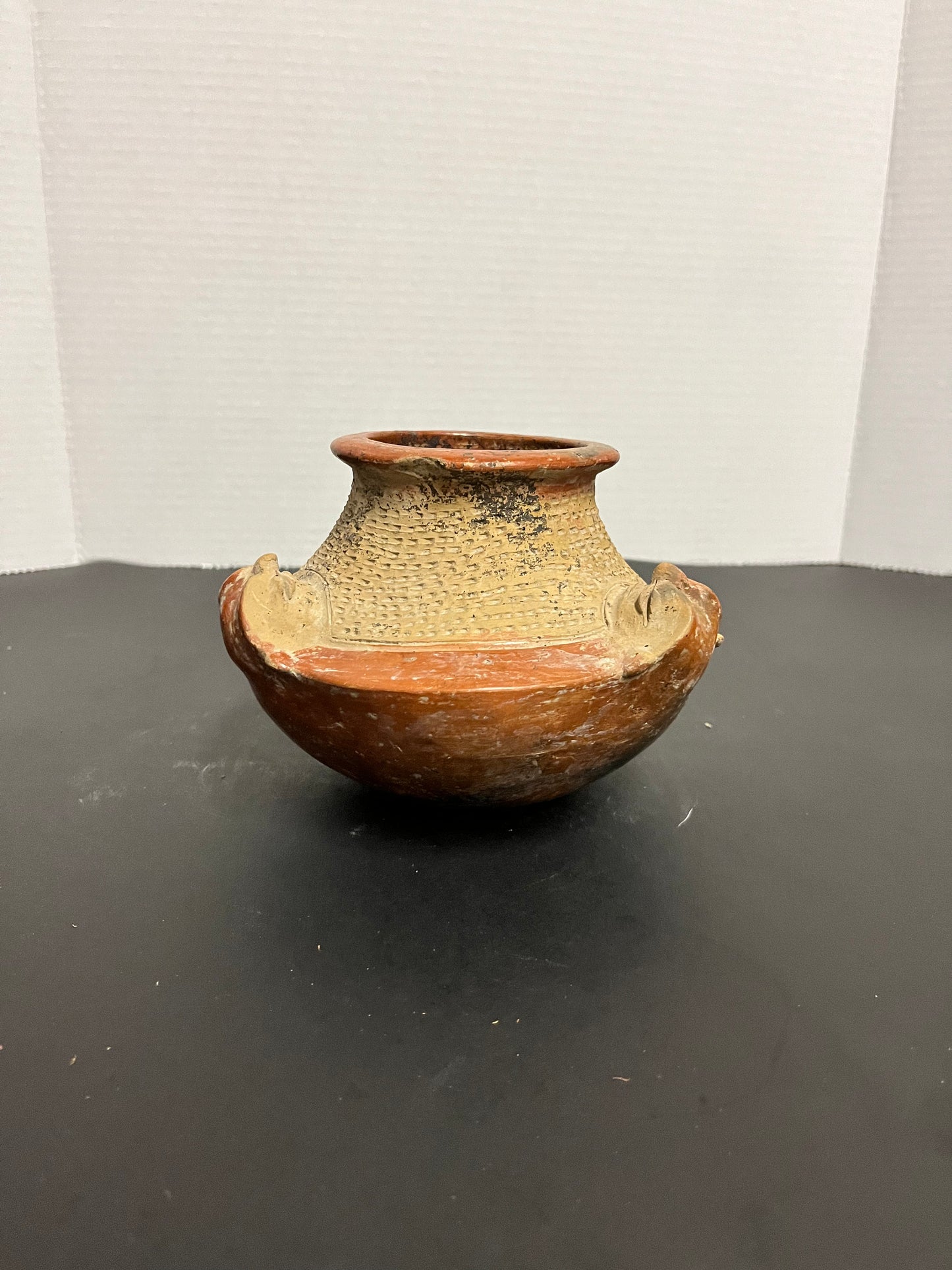 Antique Colombian spectacular authentic over 2000 year old pottery bowl with figural heads estate piece, authentic and great condition