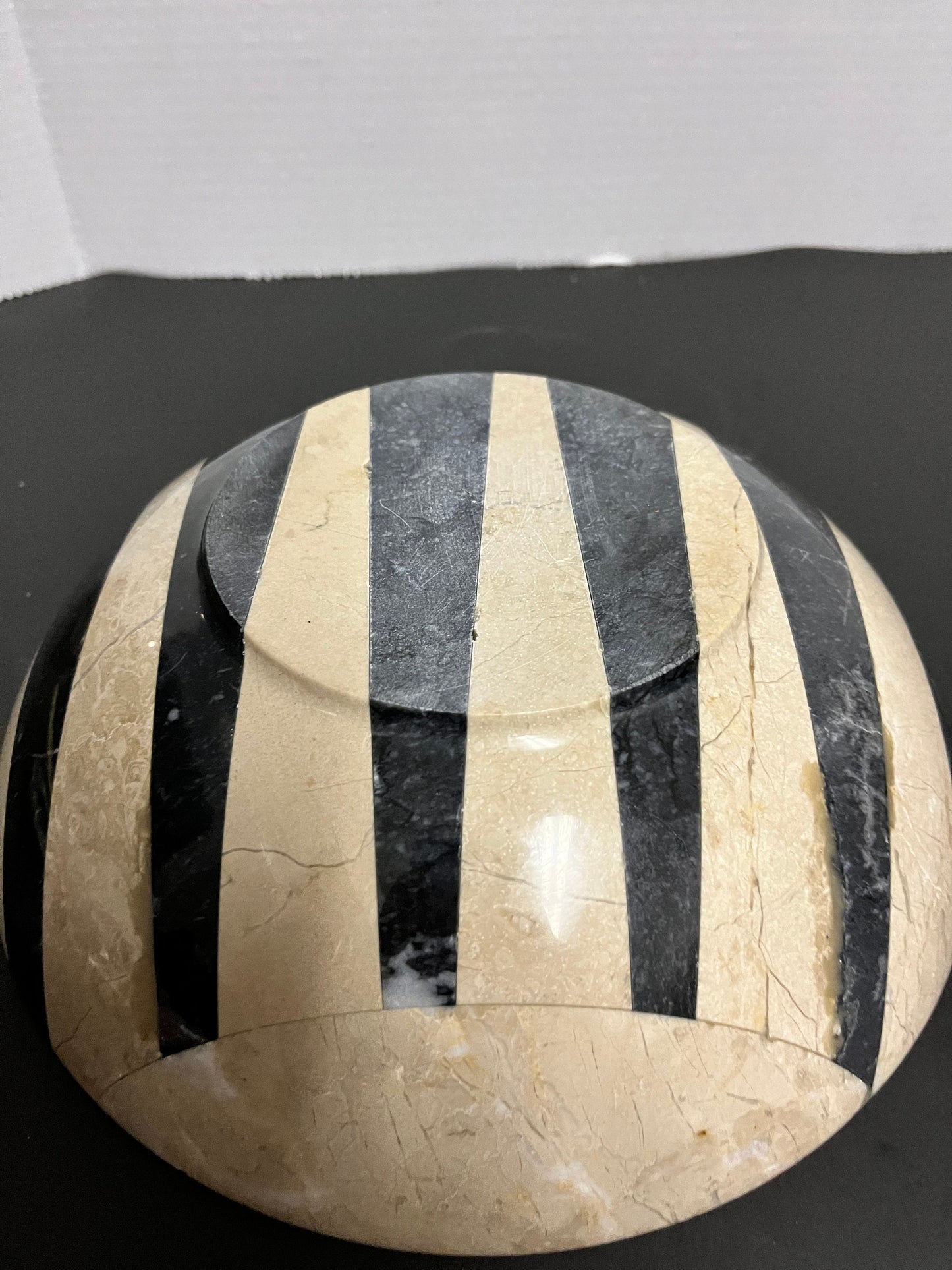 Museum quality, Zuni stone bowl very rare unbelievable quality piece of traditional Zuni stone work simply stunning traditional piece