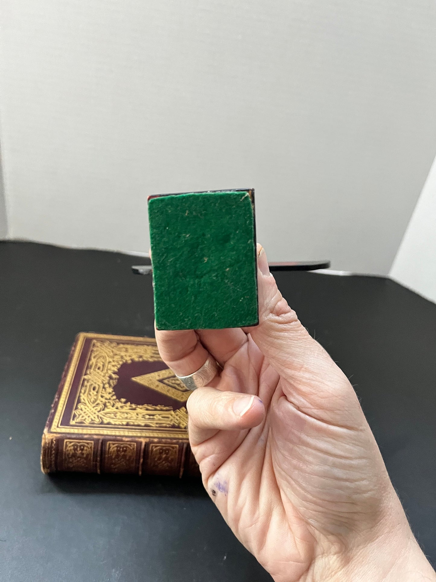 Fabulous 5 x 6 high 1925 stickered indigenous first nations, pacific northwest coast, Vancouver lovely well painted totem pole.  wow wow