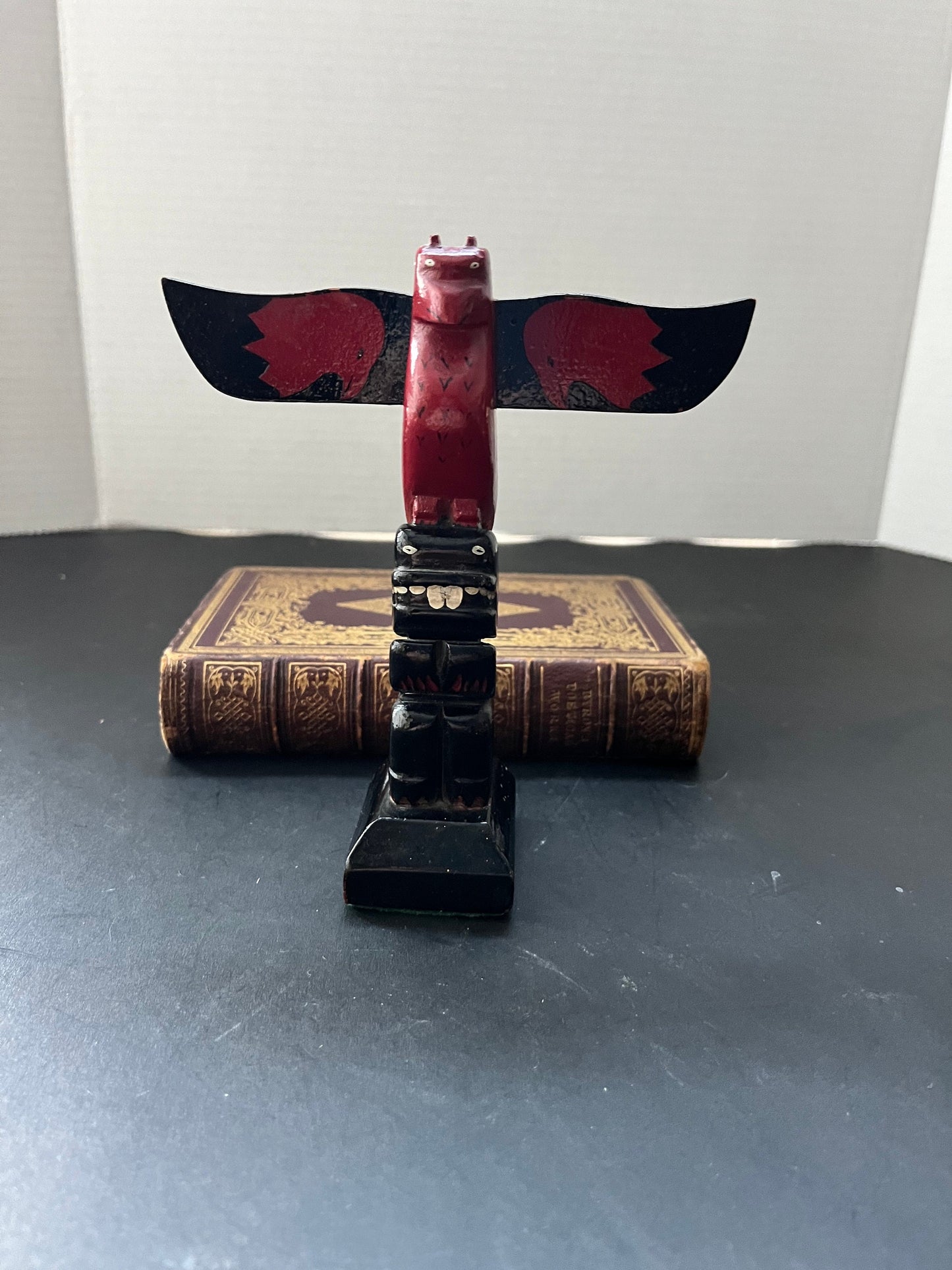 Fabulous 5 x 6 high 1925 stickered indigenous first nations, pacific northwest coast, Vancouver lovely well painted totem pole.  wow wow