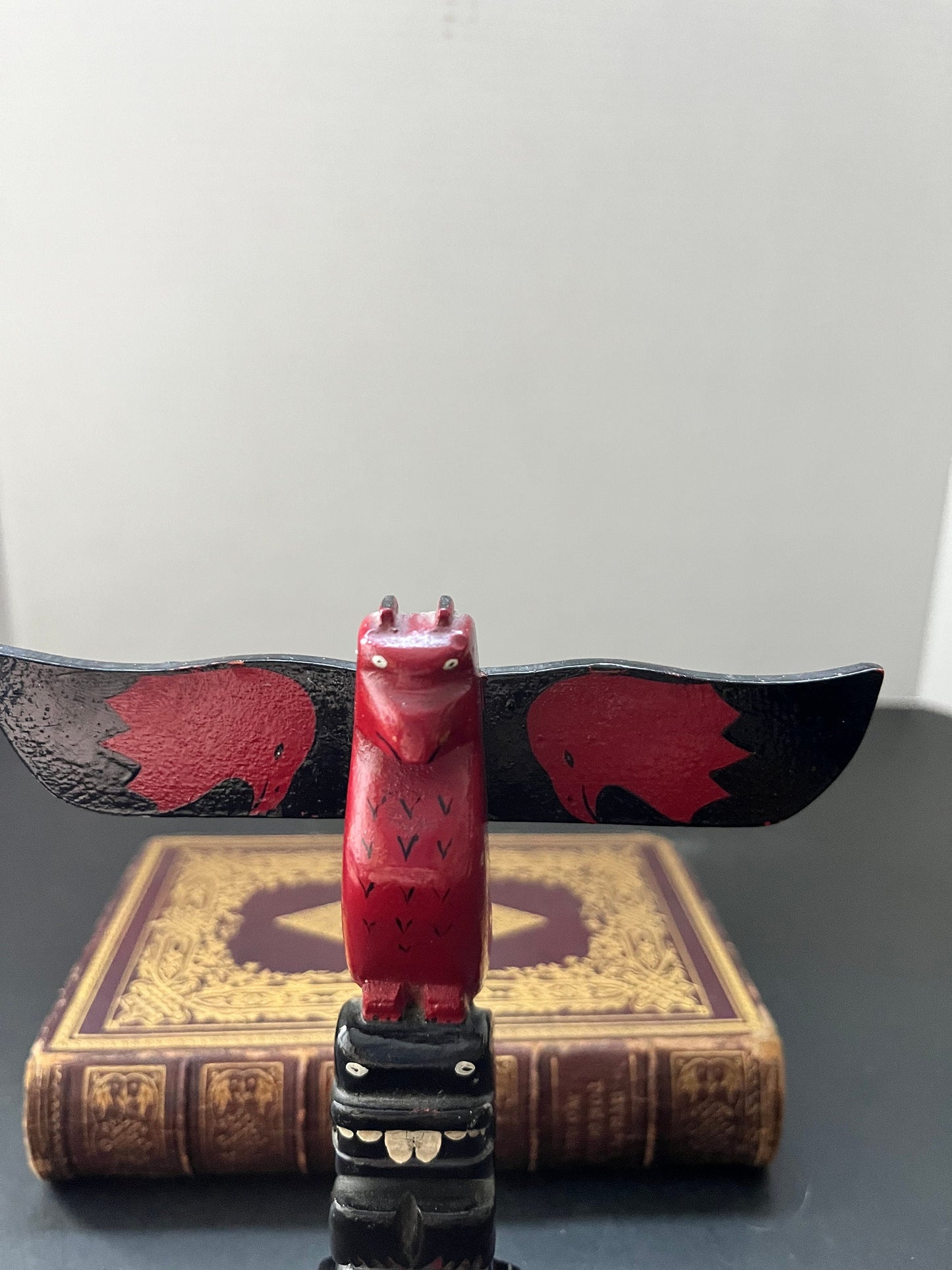 Fabulous 5 x 6 high 1925 stickered indigenous first nations, pacific northwest coast, Vancouver lovely well painted totem pole.  wow wow