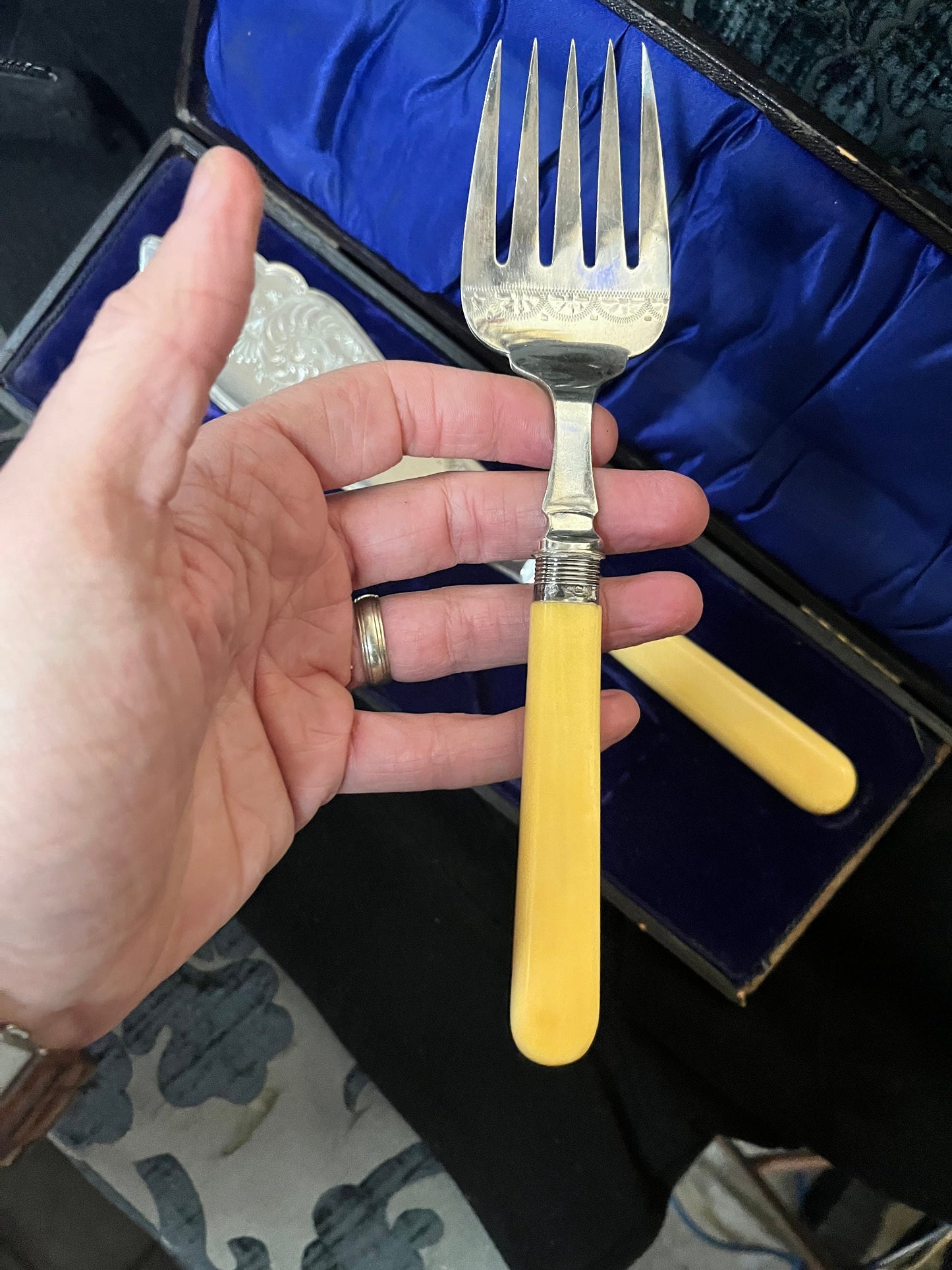 Stunning english silver fish set in original box inside his condition