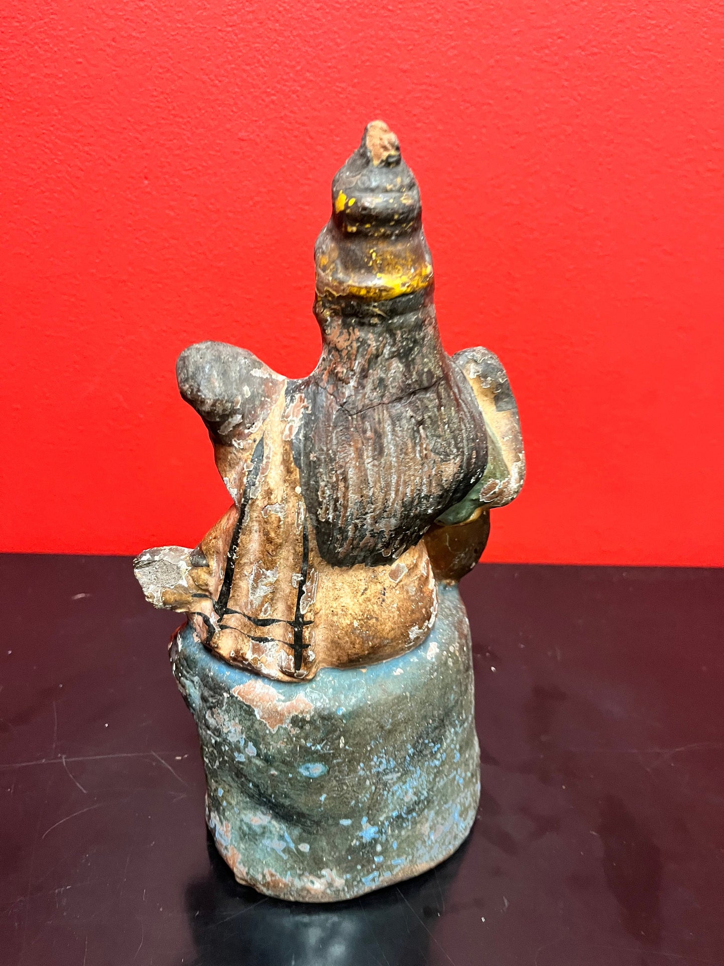 Stunning, rare museum quality, 10 inch high polychrome painted terra-cotta Chinese emperor   believed to be tang dynasty magical