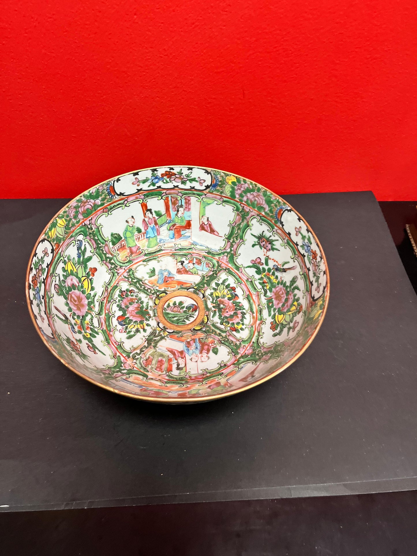 A Early 19 century Chinese Cantonese famille rose 10 x 5 high medallion Bowl