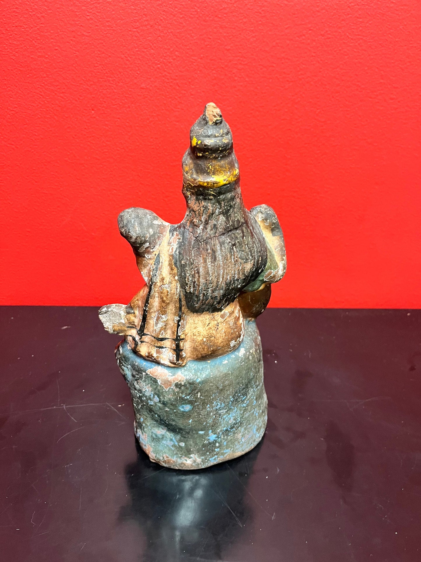 Stunning, rare museum quality, 10 inch high polychrome painted terra-cotta Chinese emperor   believed to be tang dynasty magical