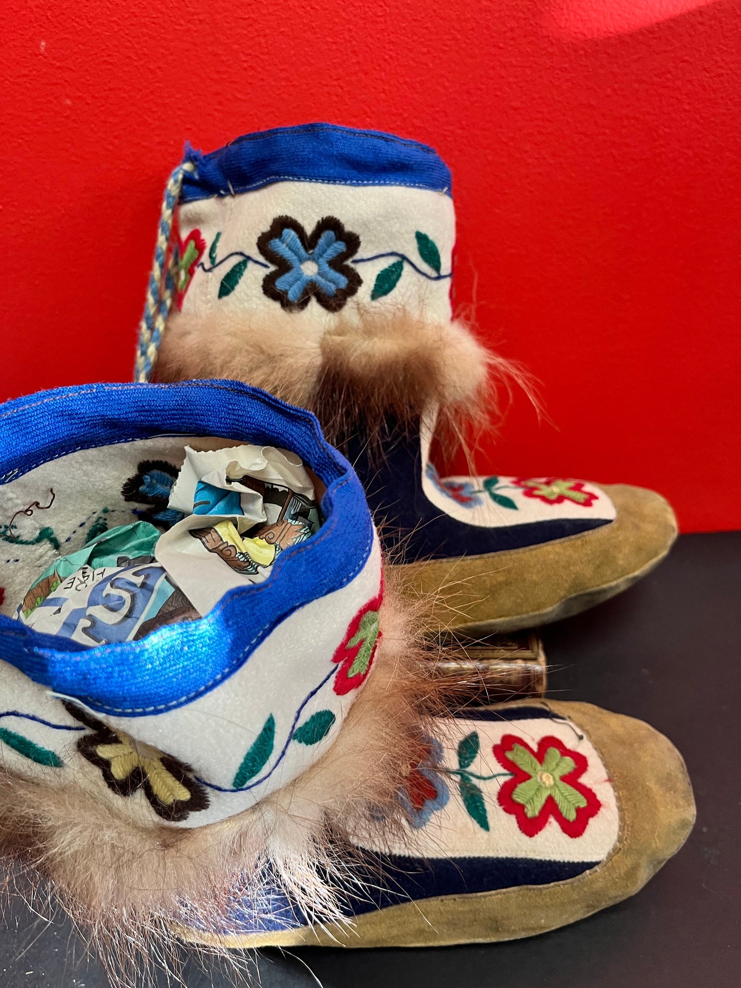 Fabulous indigenous 10 x 9 high authentic antique felt fur and leather moccasin boots great condition
