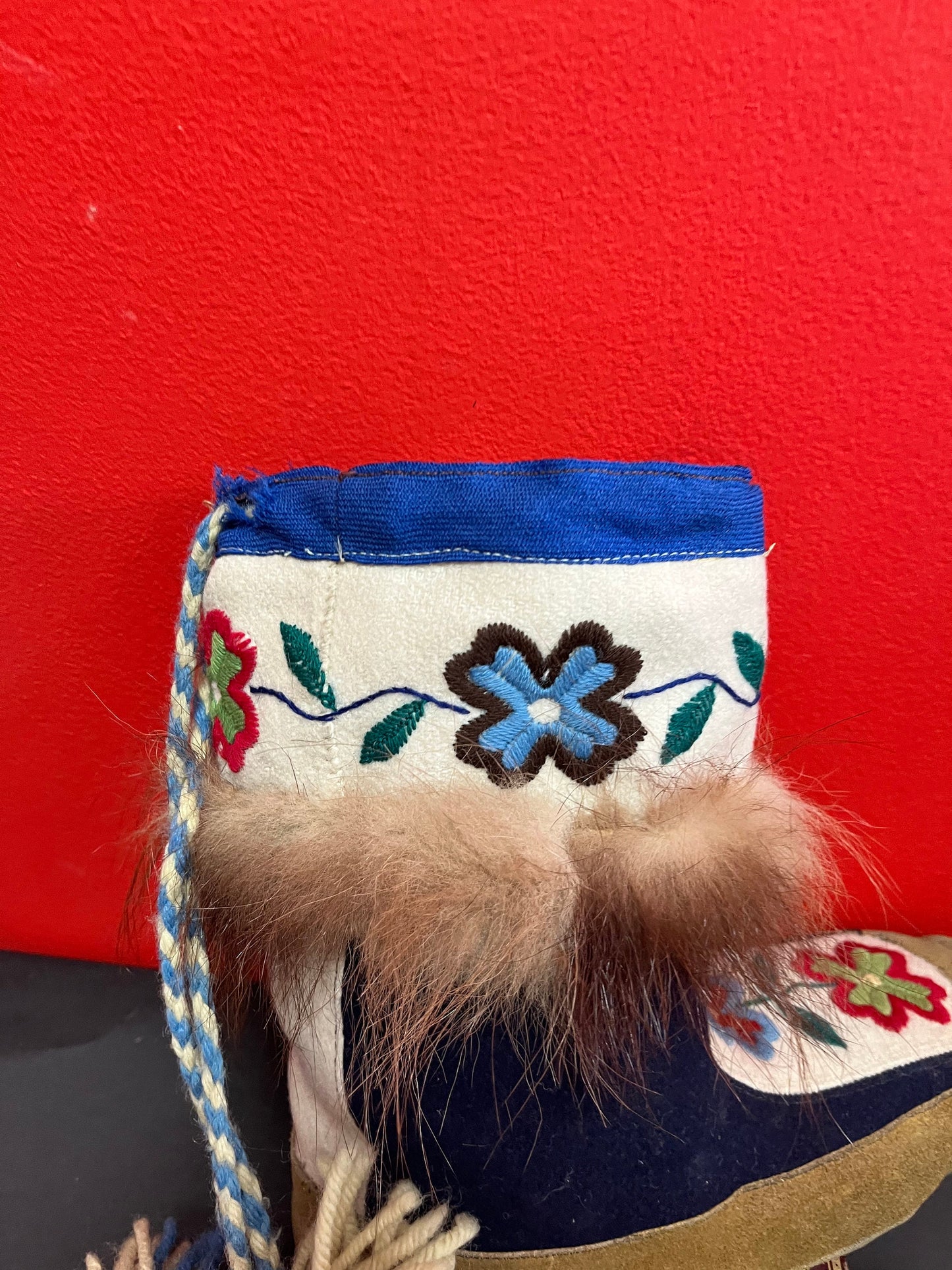 Fabulous indigenous 10 x 9 high authentic antique felt fur and leather moccasin boots great condition