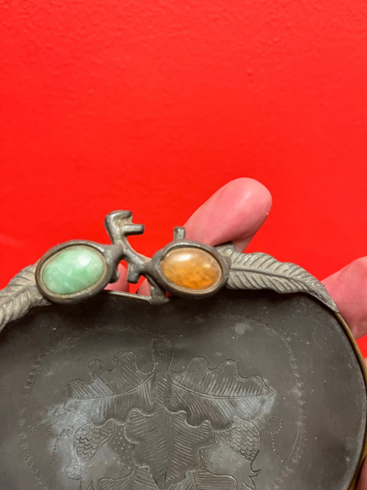 Beautiful 5 x 4 antique Chinese Puta ceremonial leaf dish with lovely cartouches