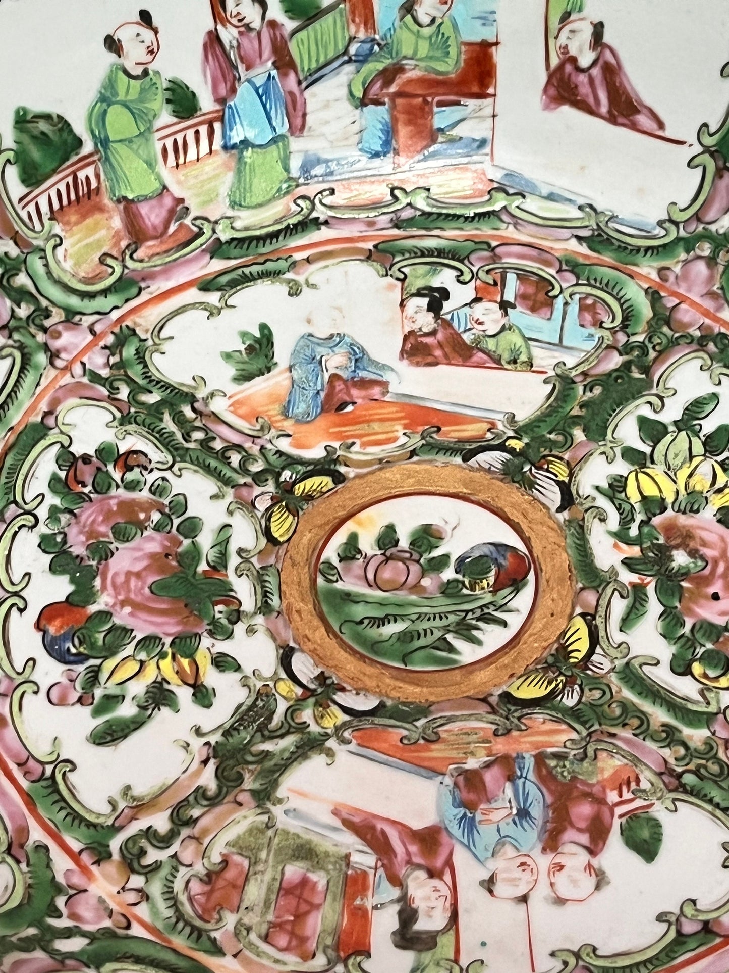 A Early 19 century Chinese Cantonese famille rose 10 x 5 high medallion Bowl