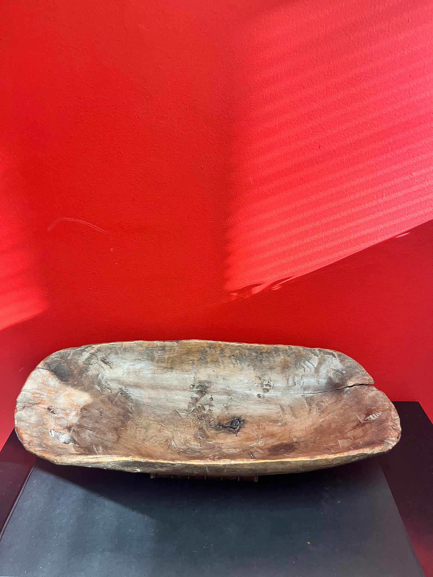 Indigenous first nations  Haida Authentic 1820s 23 x 10 ceremonial bowl  came from museum collection  rare rare  great condition