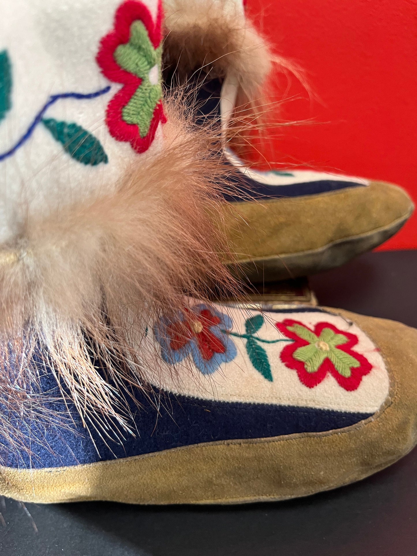 Fabulous indigenous 10 x 9 high authentic antique felt fur and leather moccasin boots great condition