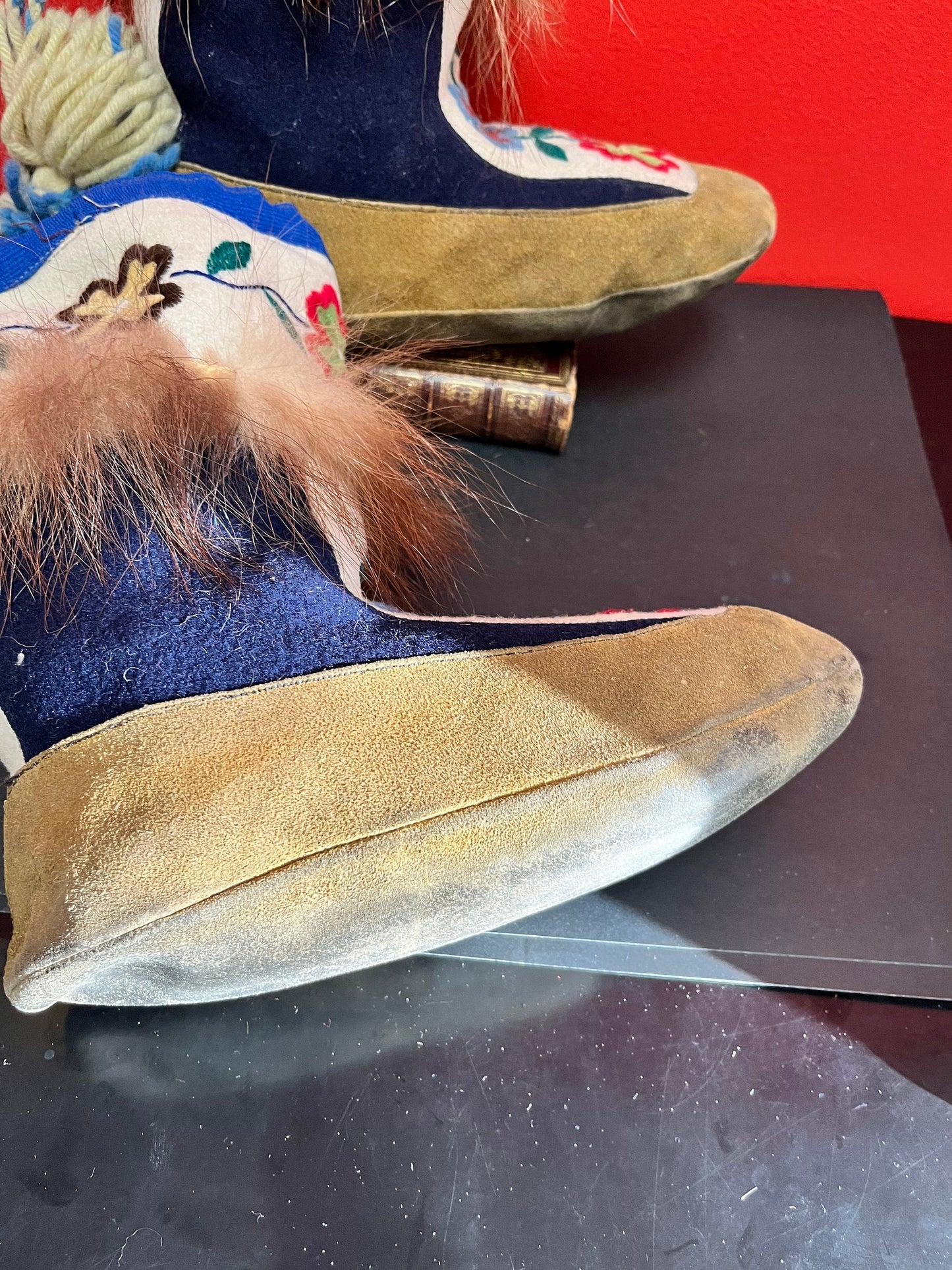Fabulous indigenous 10 x 9 high authentic antique felt fur and leather moccasin boots great condition
