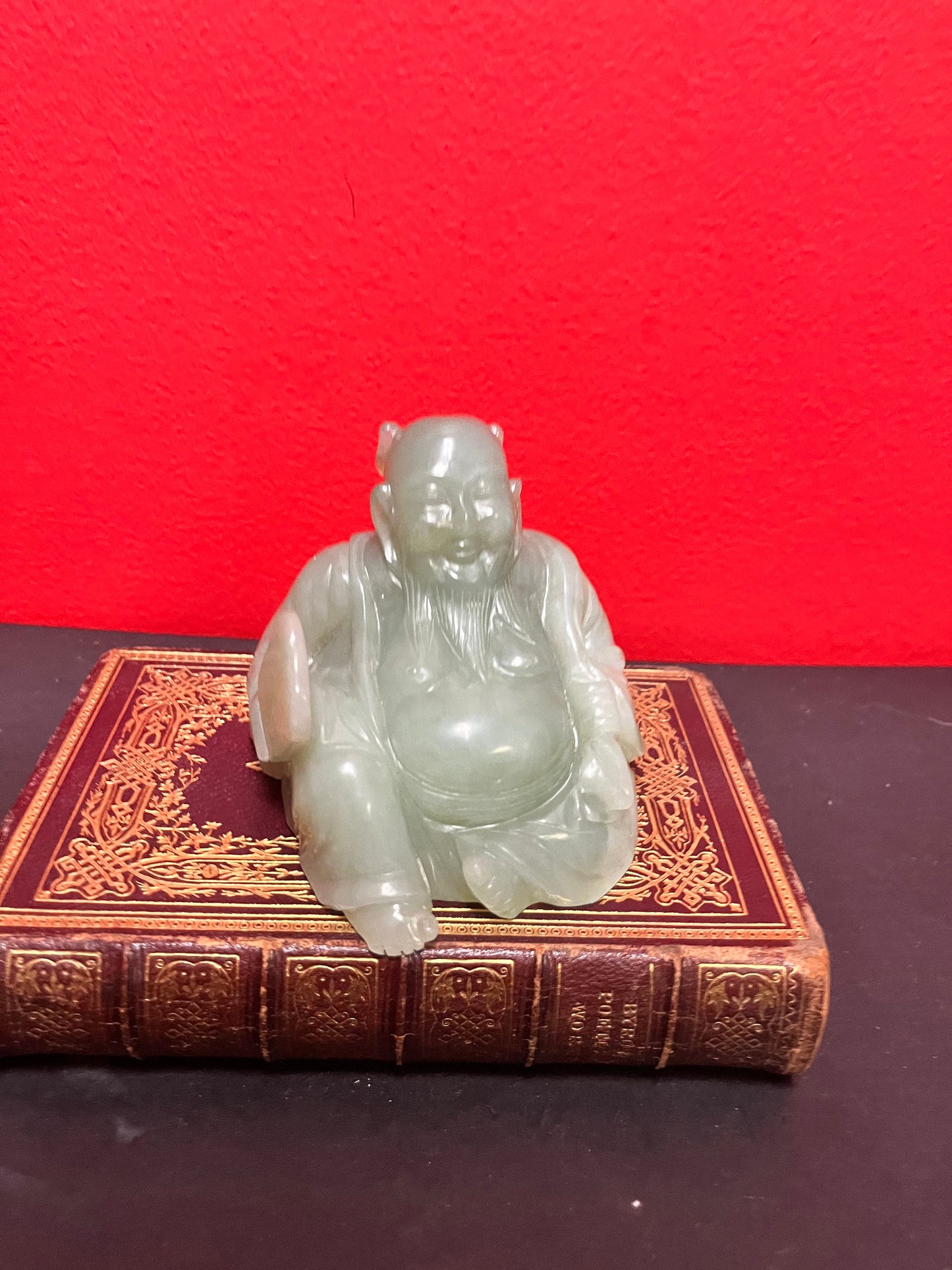 A Fabulous 3 inch high antique Chinese solid heavy jade statue of a Buddha great detail value priced