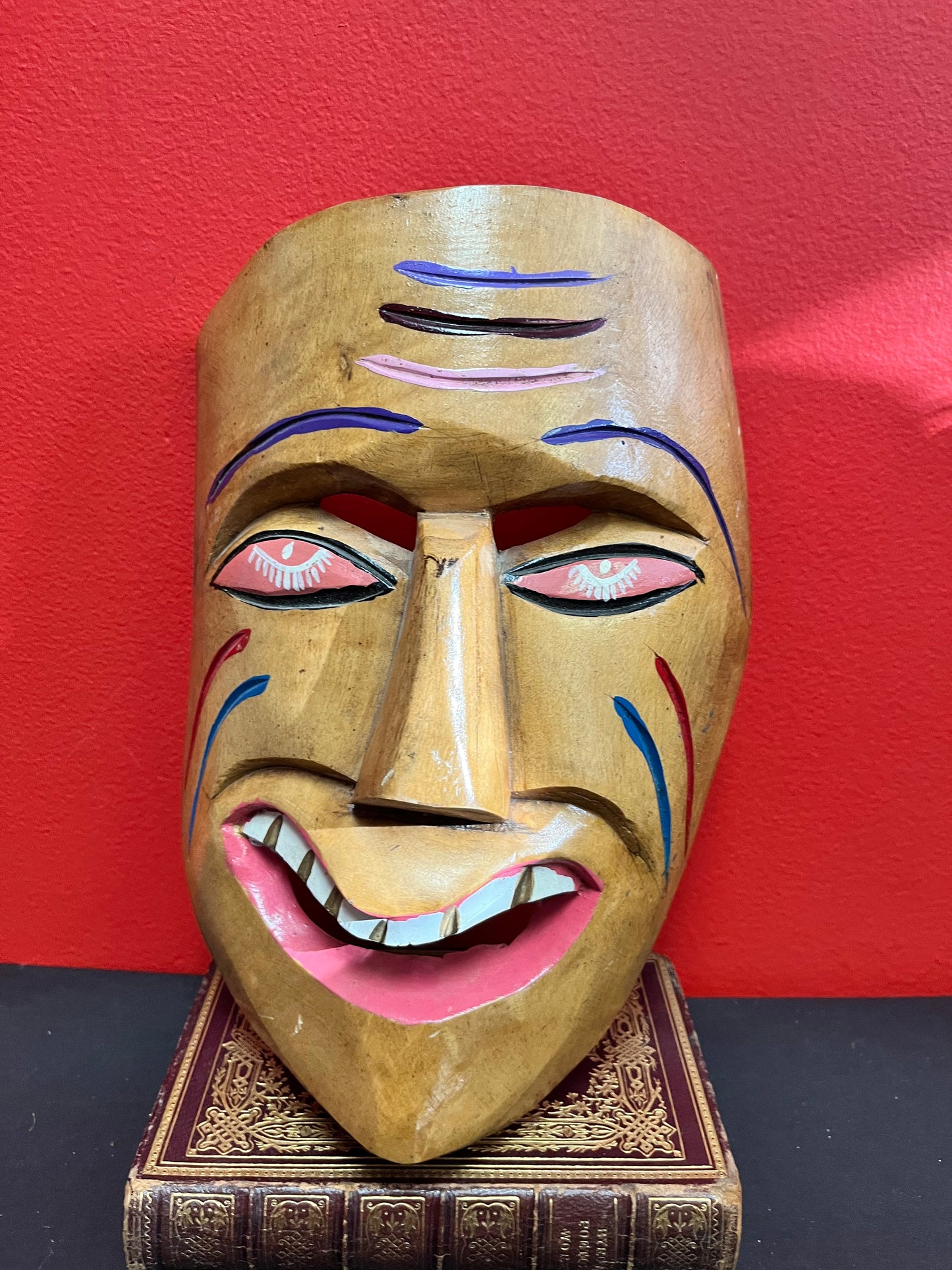 Very unusual 10 x 7 Indigenous vintage mask