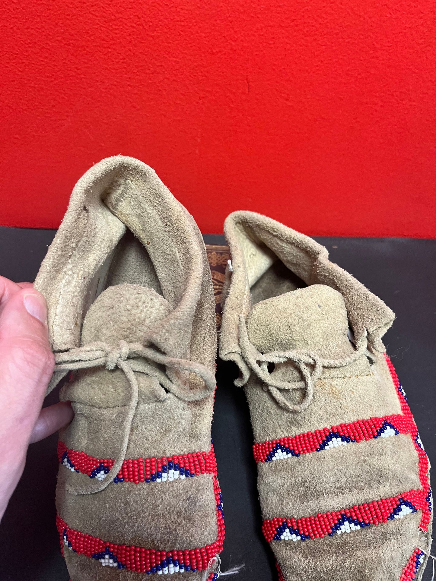 Fabulous 9.5 inch long indigenous first nations Canadian beaded moccasin shoes  9.5 inches long