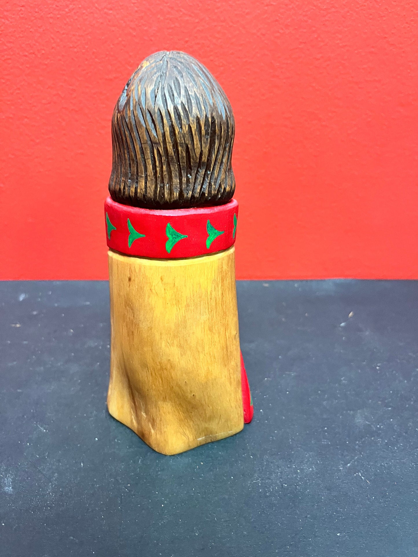 Fabulous and Unusual Indigenous first nations pacific northwest coast, signed 7 inch high statue of an indigenous person - wow wow