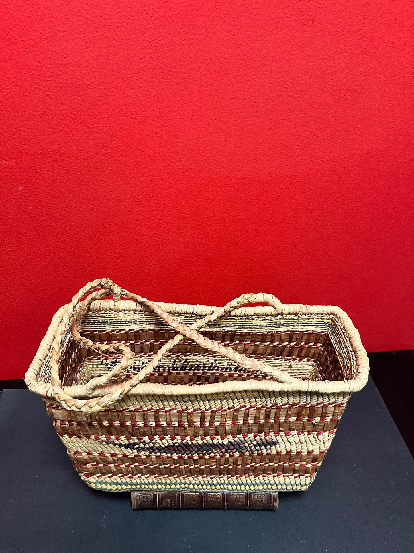 Museum quality 11 x 13 high indigenous first nations coast Salish basket with handles in mint condition wow