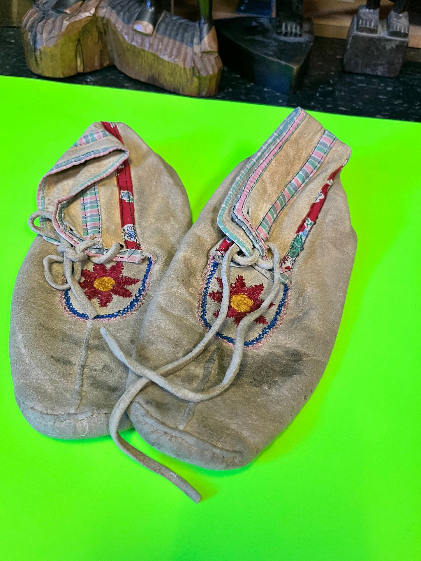 7 inch indigenous first nations antique leather and beaded moccasins lovely condition