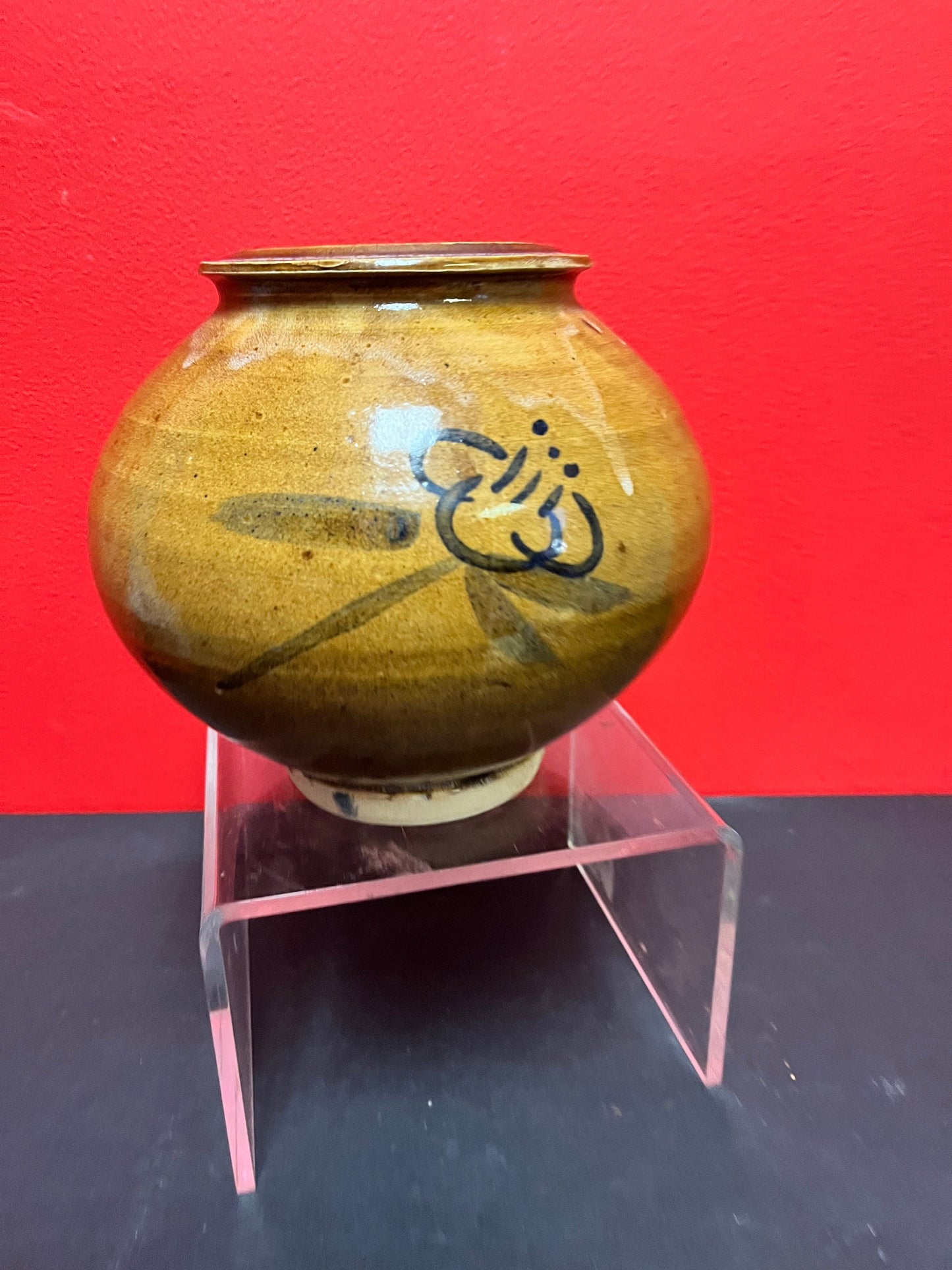 Lovely Canadian Japanese inspired pottery vessel or vase spectacular glaze, signed 8 inches high