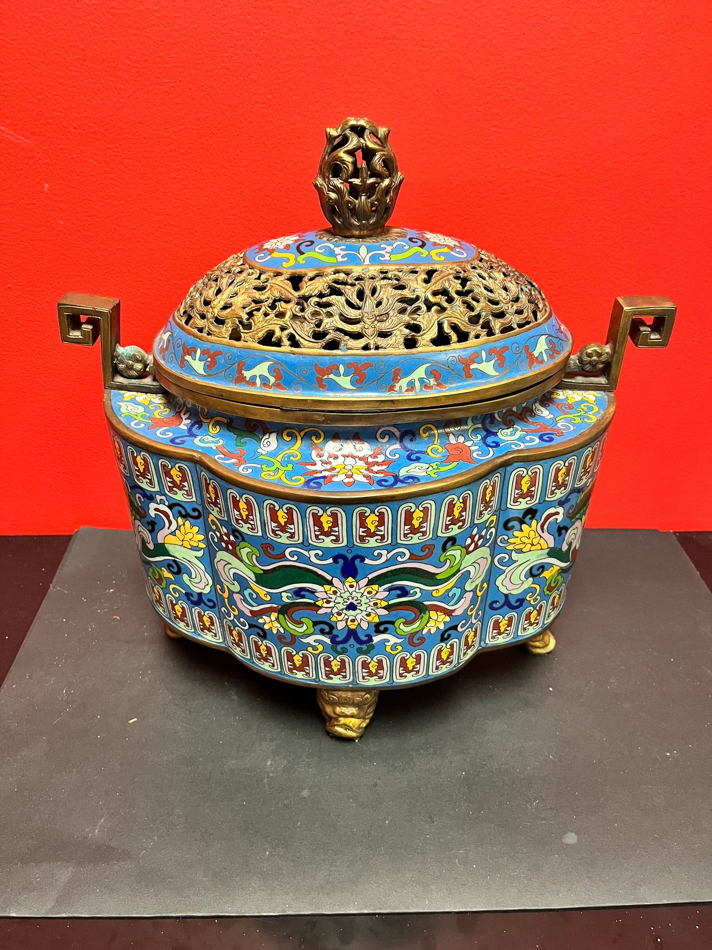 15 x 17 inch high stunning antique Chinese cloisonné and gilt lidded vessel with lid amazing condition and detail - wow
