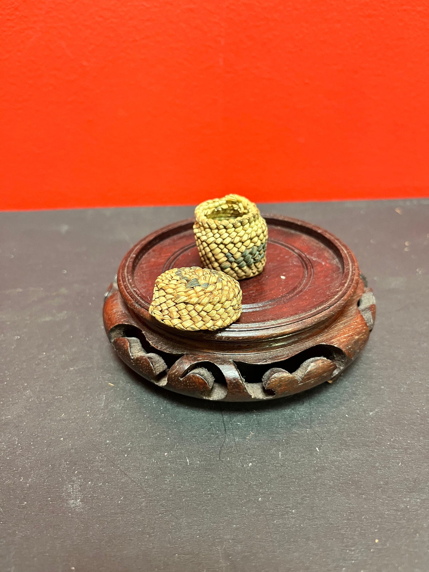 Lovely Small Indigenous first nations pacific north west coast woven basket - 1.25 inches high mint condition