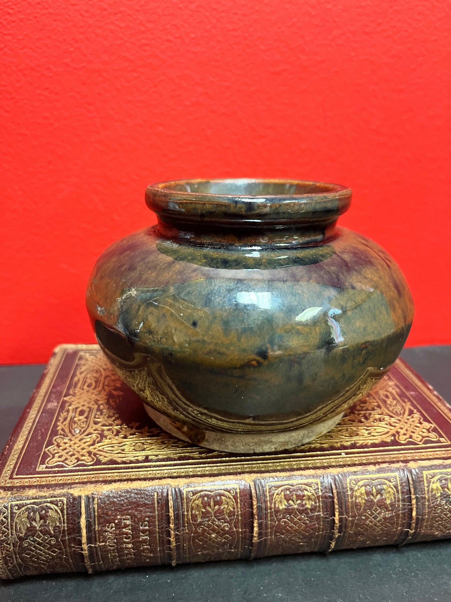 Rare Chinese authentic 4 inch high song dynasty pot / vase  wonderful glaze  museum quality