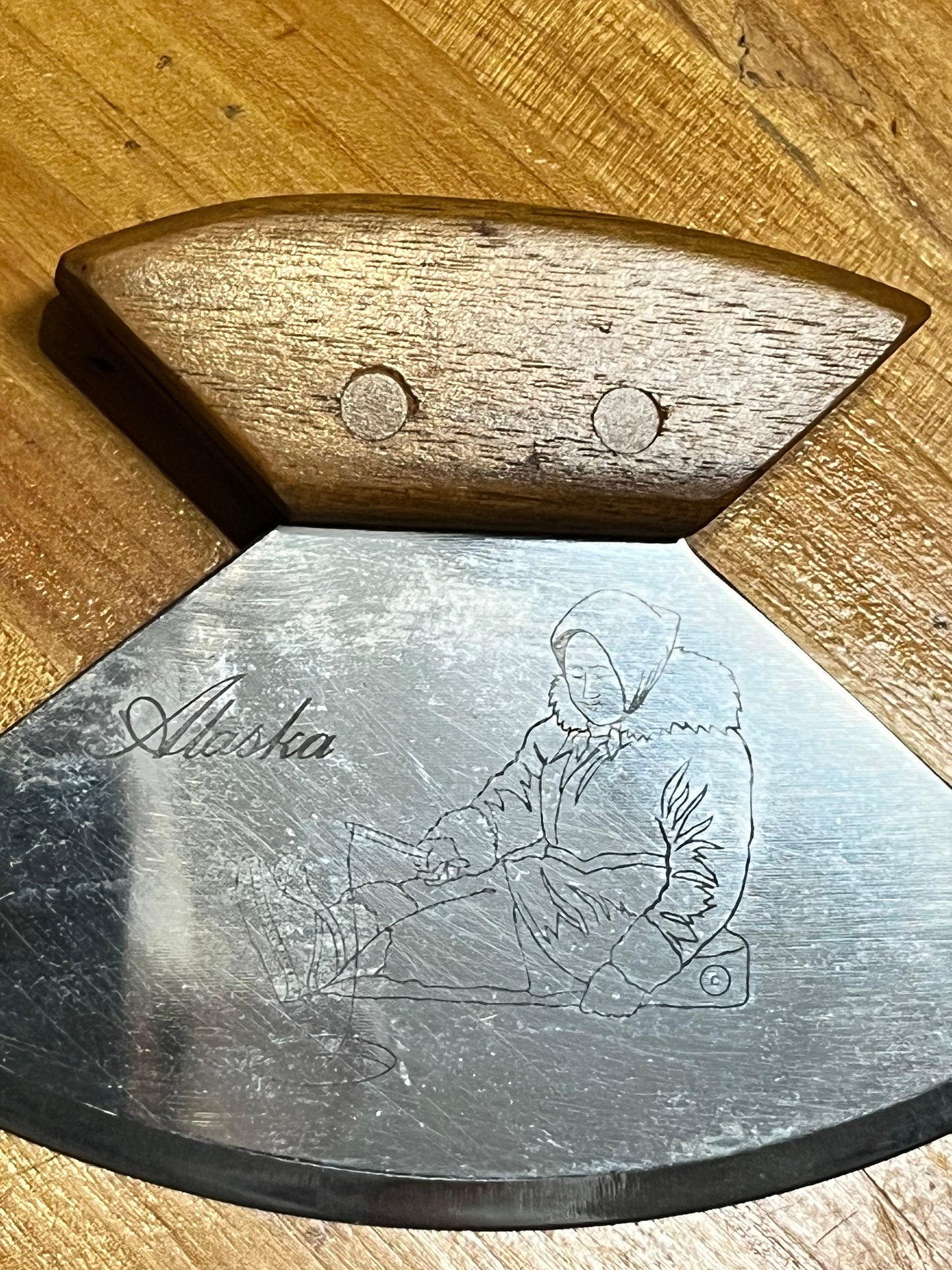 6 x 4 inches high Alaskan animal skinning tool