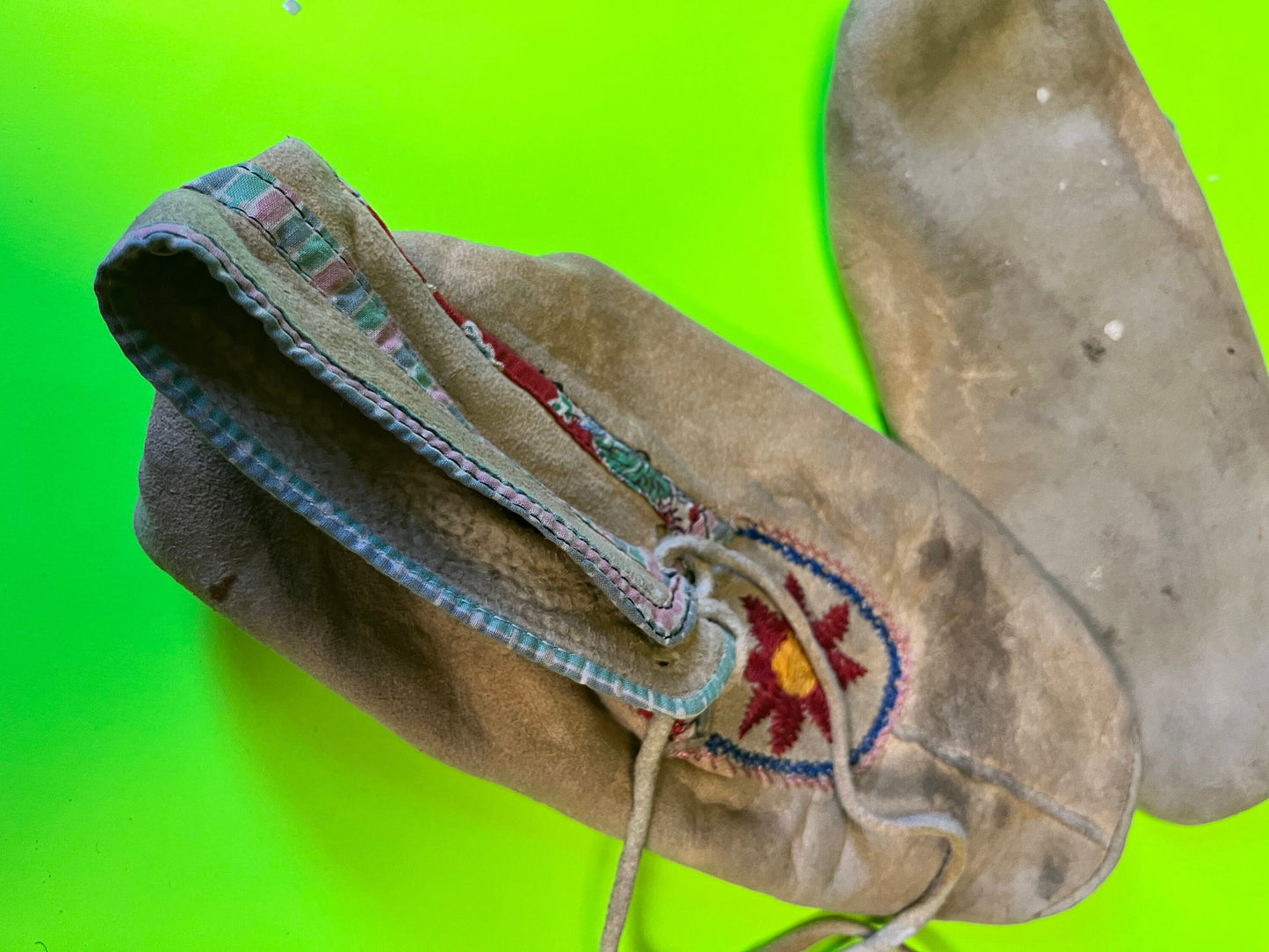 7 inch indigenous first nations antique leather and beaded moccasins lovely condition