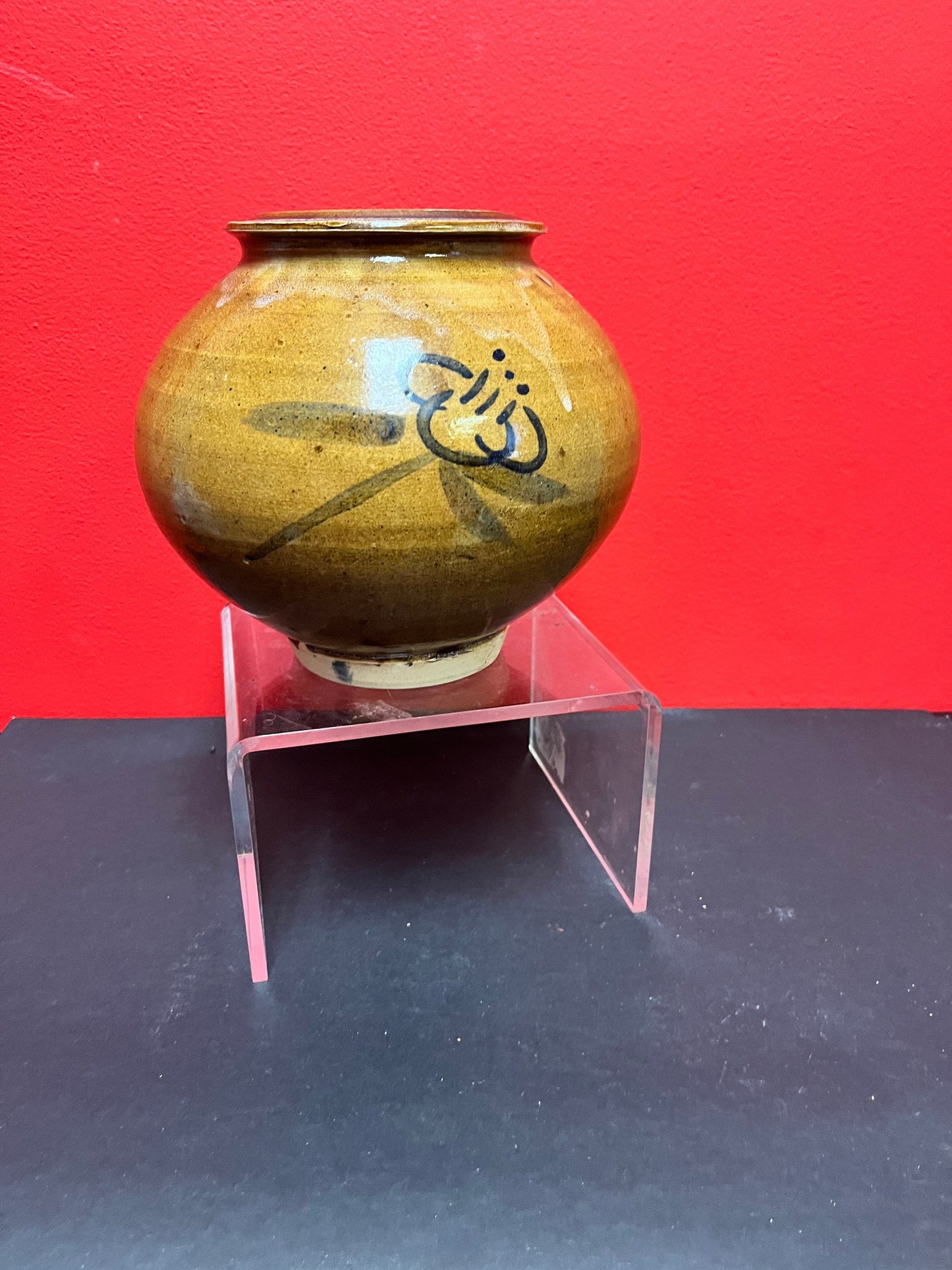 Lovely Canadian Japanese inspired pottery vessel or vase spectacular glaze, signed 8 inches high