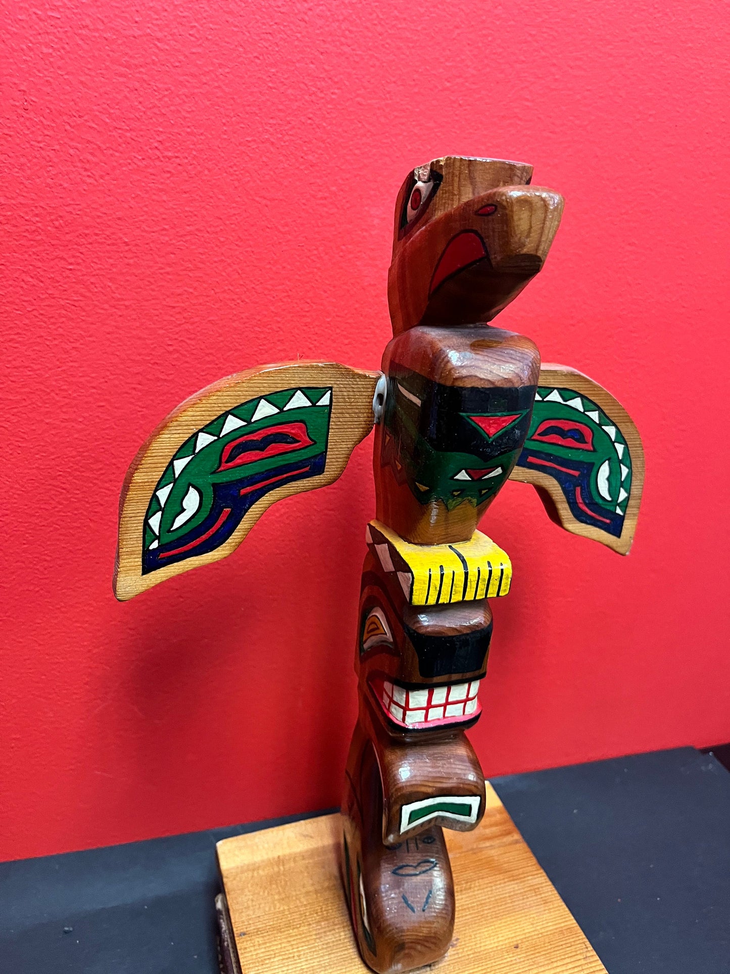 Fabulous 13 x 9 authentic indigenous first nations 1950s  Kamloops polychrome totem  wonderful craftsmanship