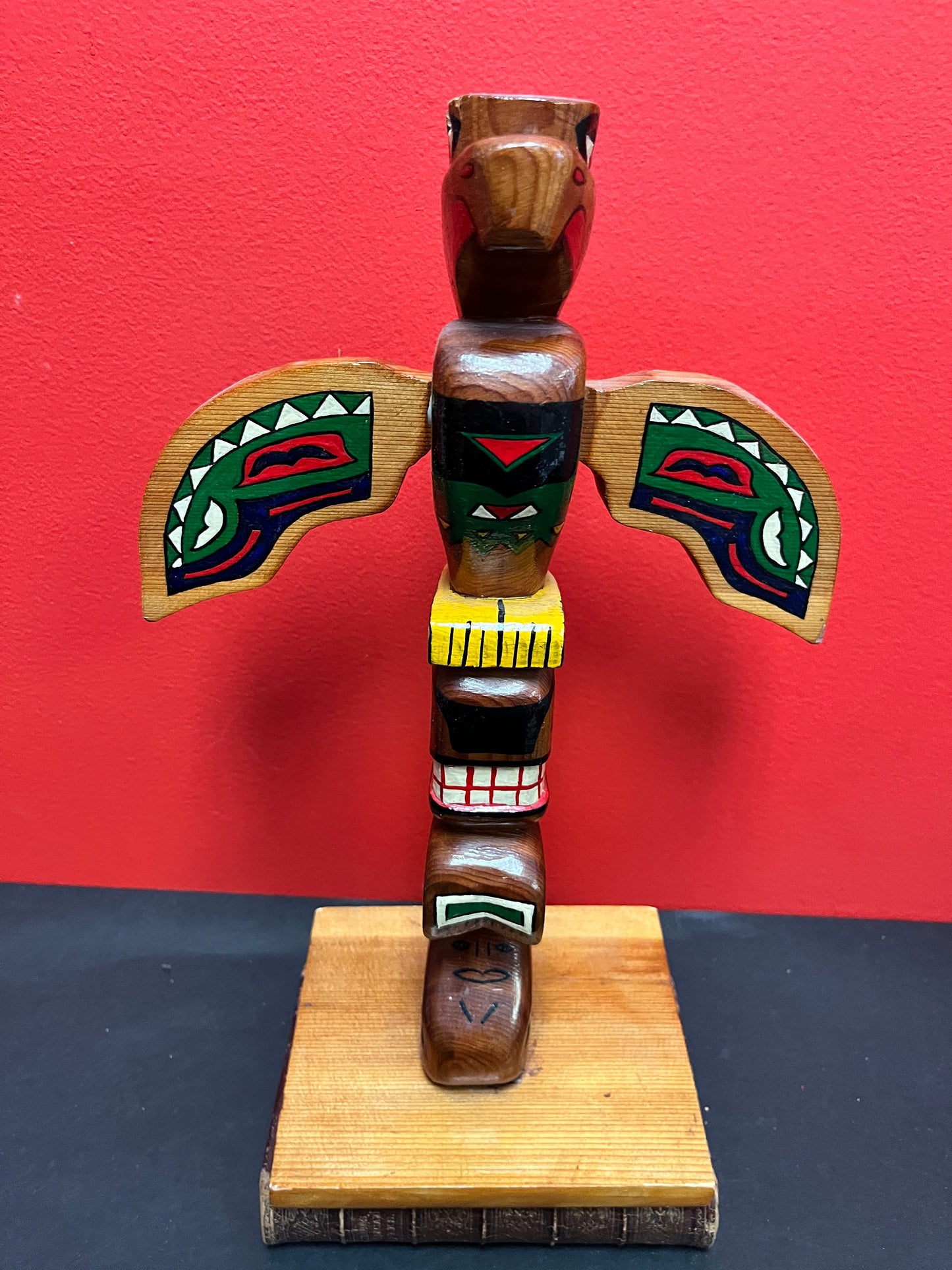 Fabulous 13 x 9 authentic indigenous first nations 1950s  Kamloops polychrome totem  wonderful craftsmanship