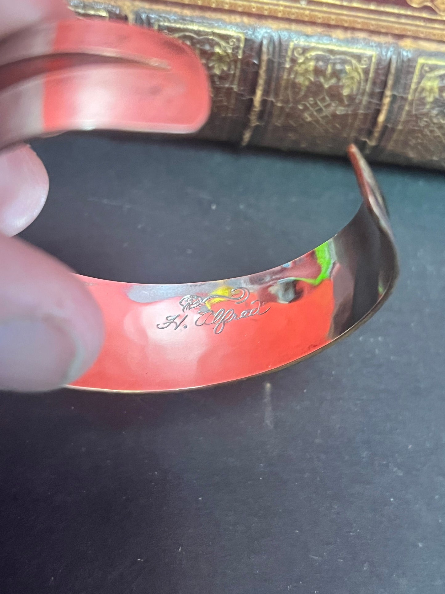 Stunning heavy 2.5 inch sold silver and copper signed indigenous northwest coast bangle cuff amazing quality and detail - wow