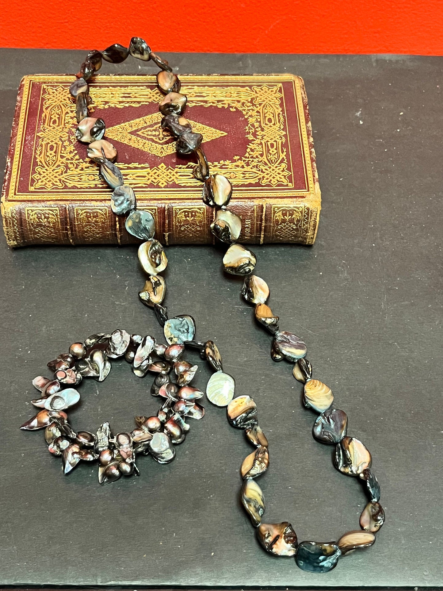 Approximately 26 inch beautiful shell necklace with matching bracelet — great gifts, and Super value