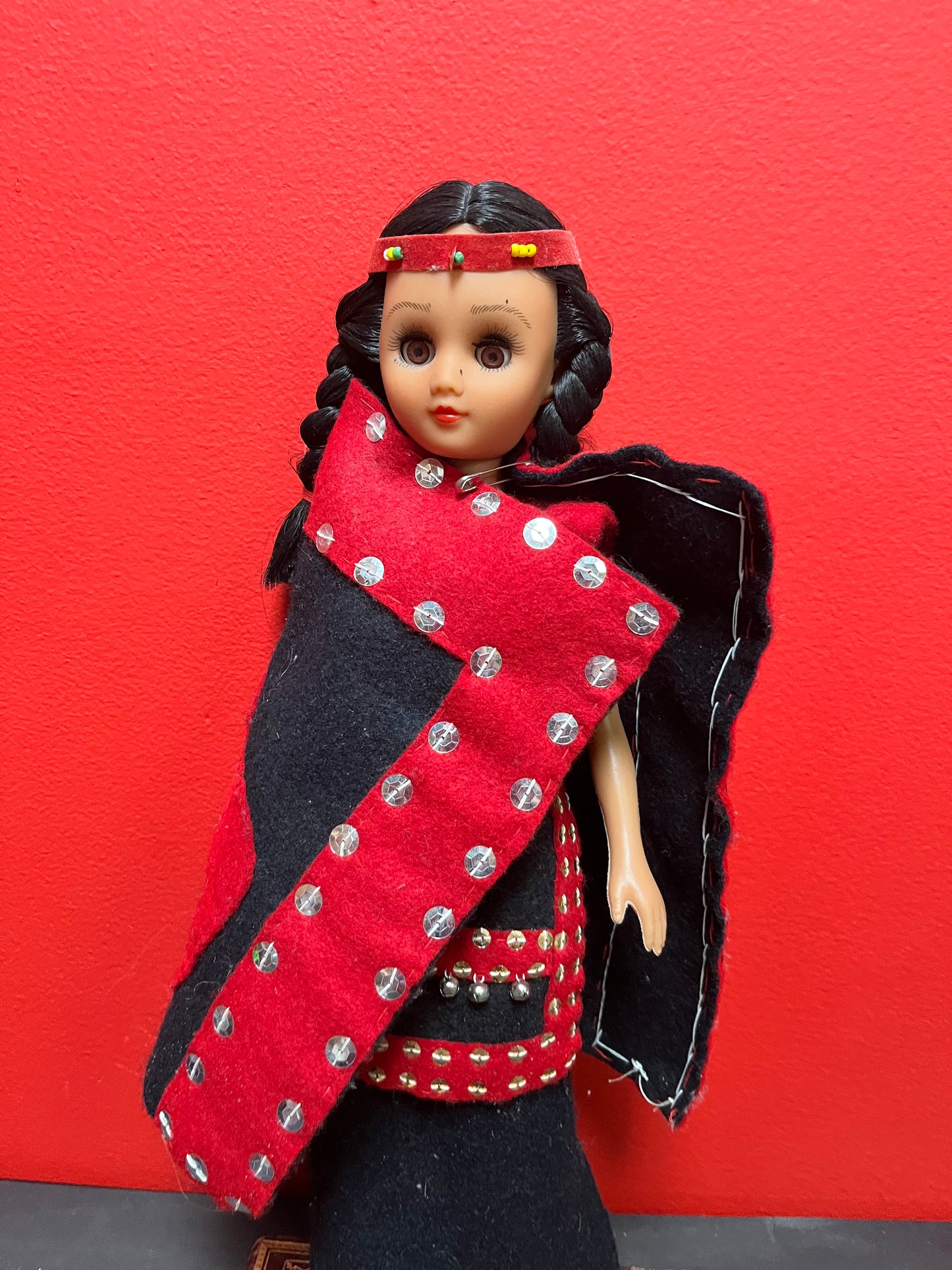 14 inch Haida fabric clothed doll Indigenous first nations historical doll. great condition, and great value