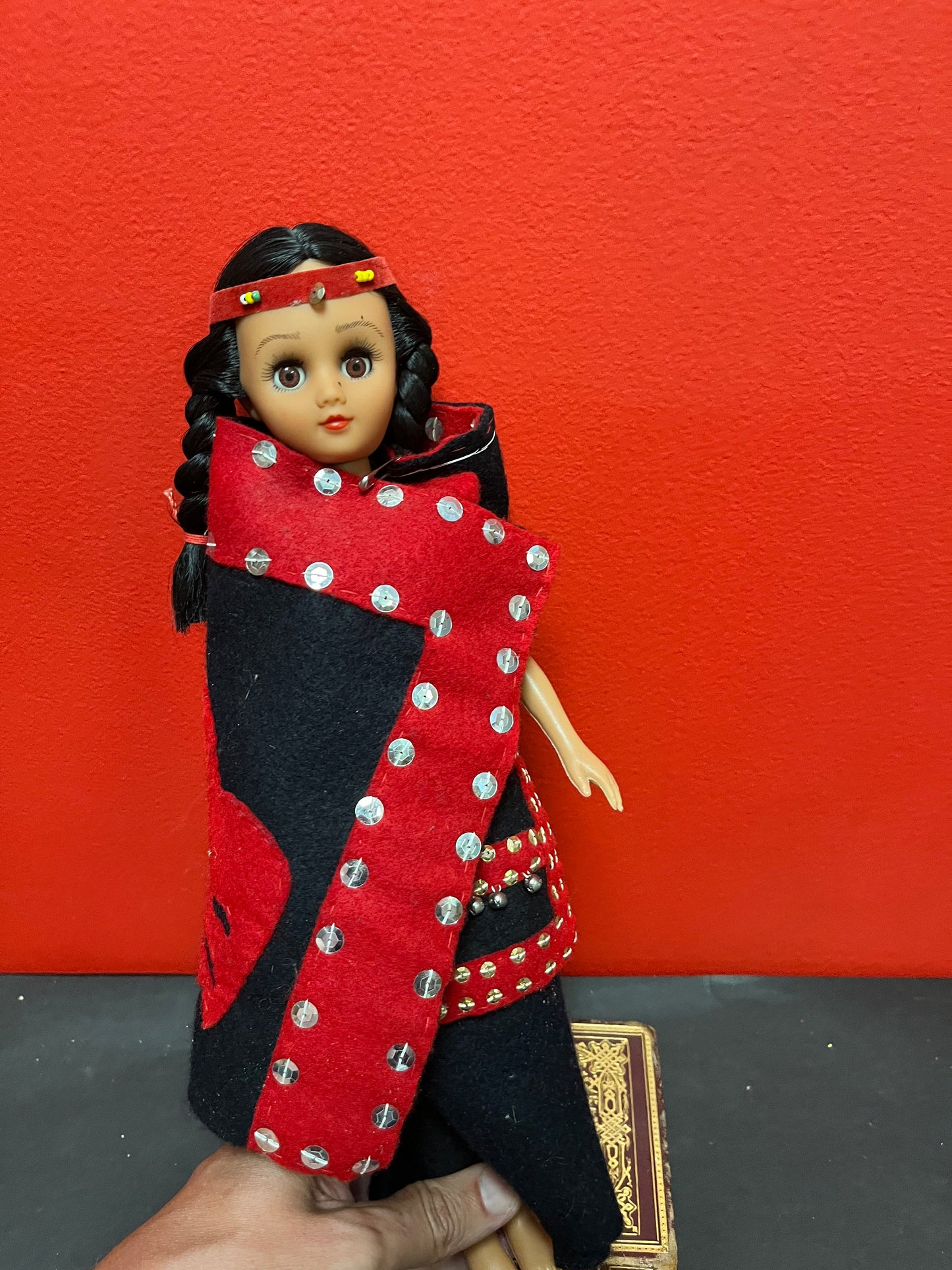 14 inch Haida fabric clothed doll Indigenous first nations historical doll. great condition, and great value