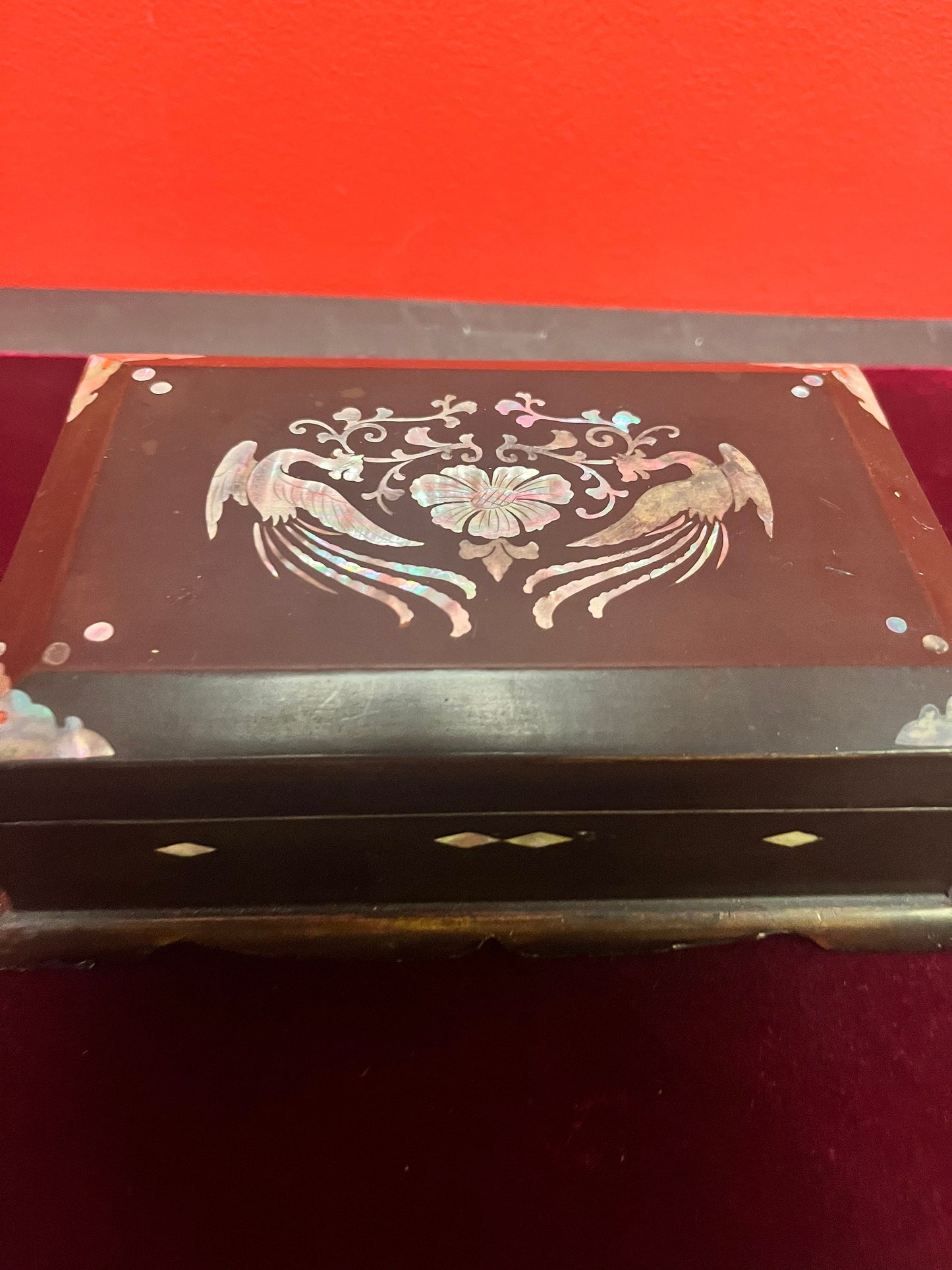 7 x 4 x 2 Asian lacquer box with mother of pearl inlay divine detailing and quality