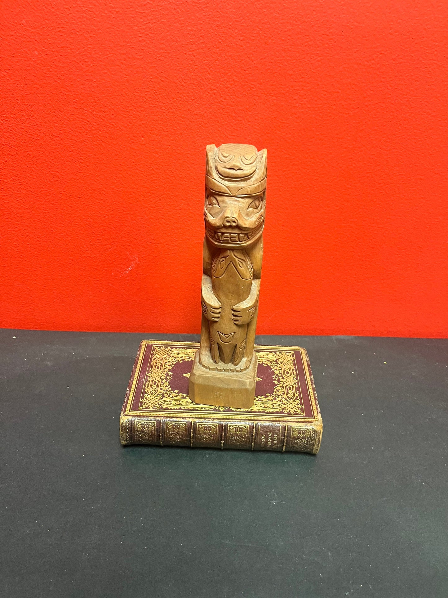 Lovely older 8 inch indigenous first nations pacific northwest coast cedar bear totem pole great detail